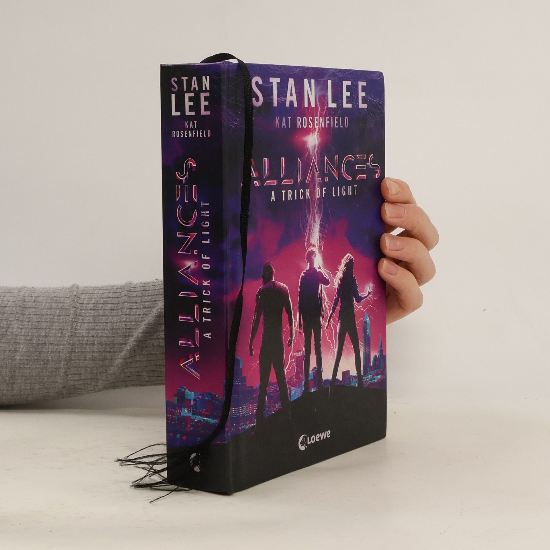 Stan Lee Stan Lee's Alliances - A Trick of Light