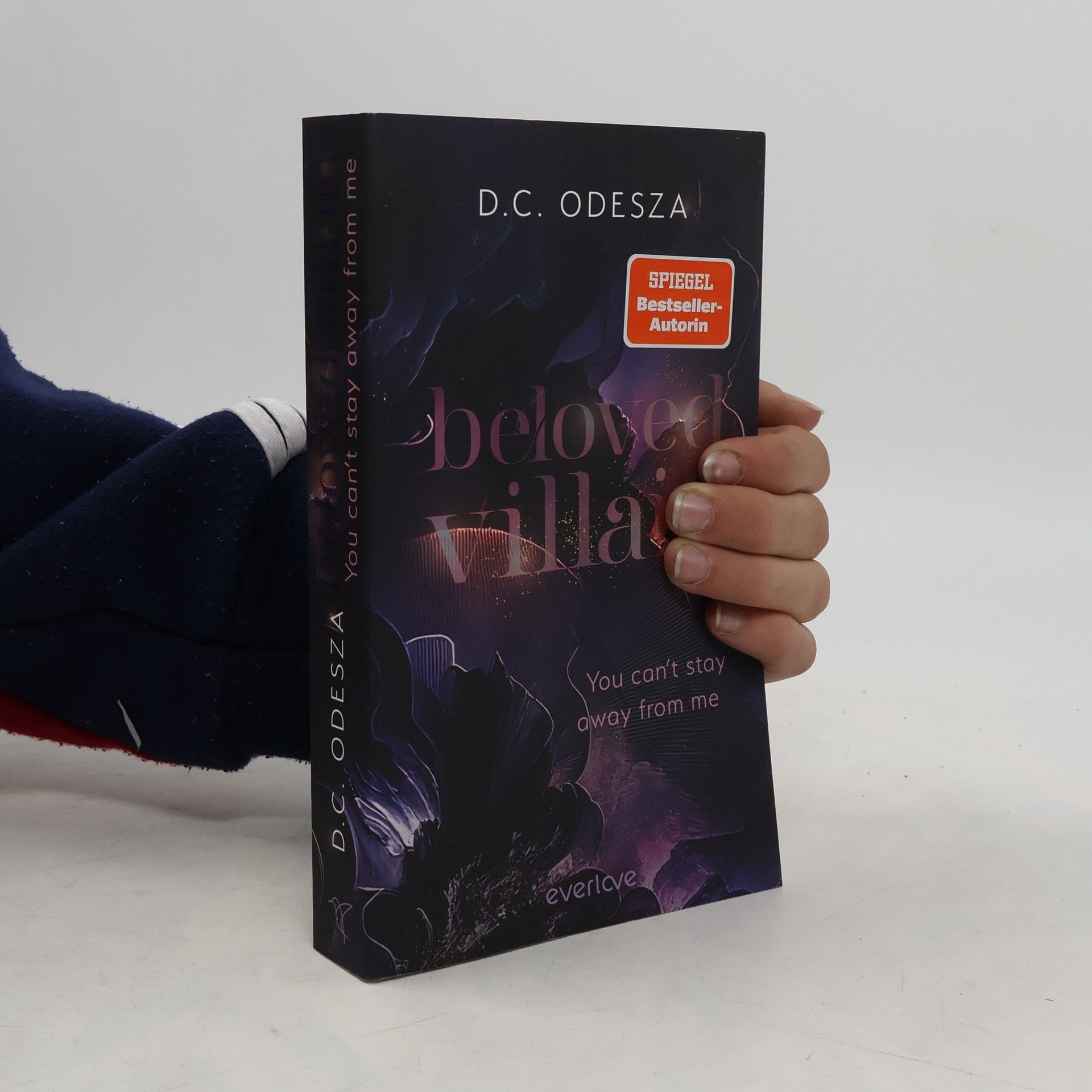 You Can't Stay Away From Me / Beloved Villain Bd.2