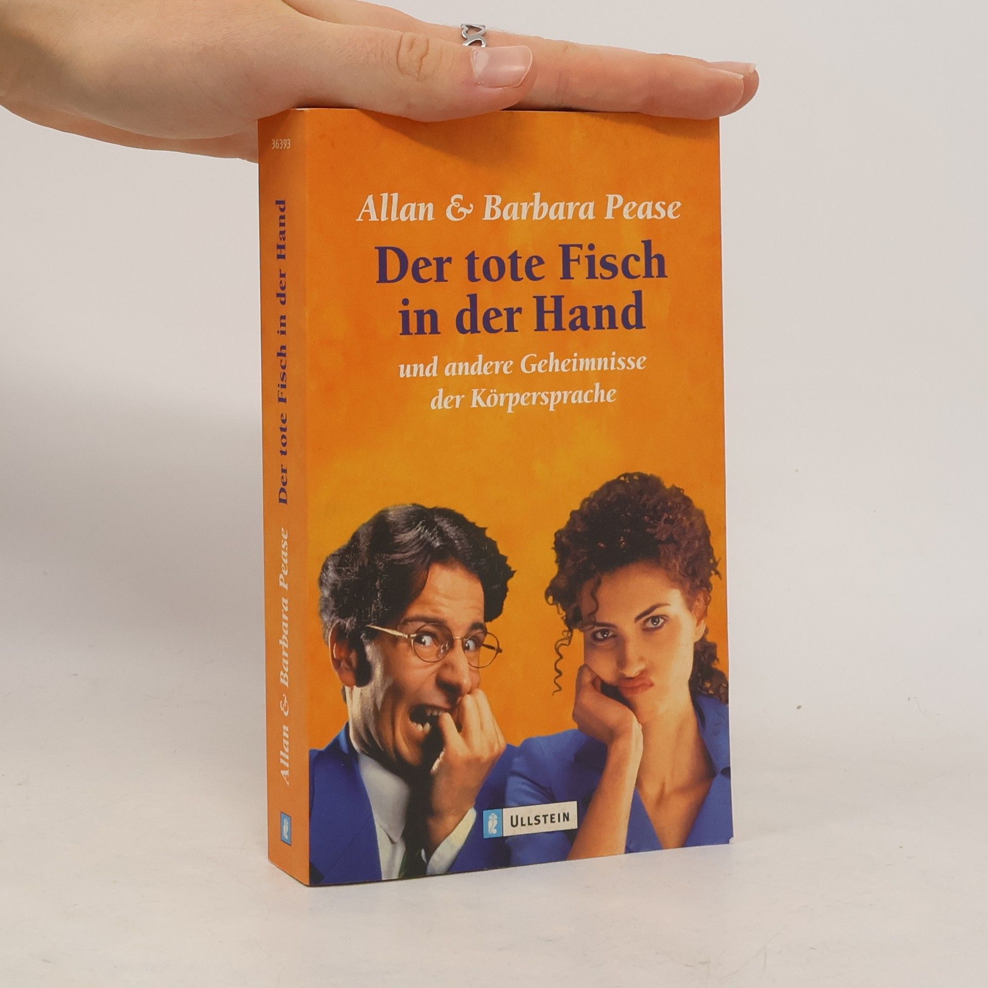 Allan Pease Der tote Fisch in der Hand