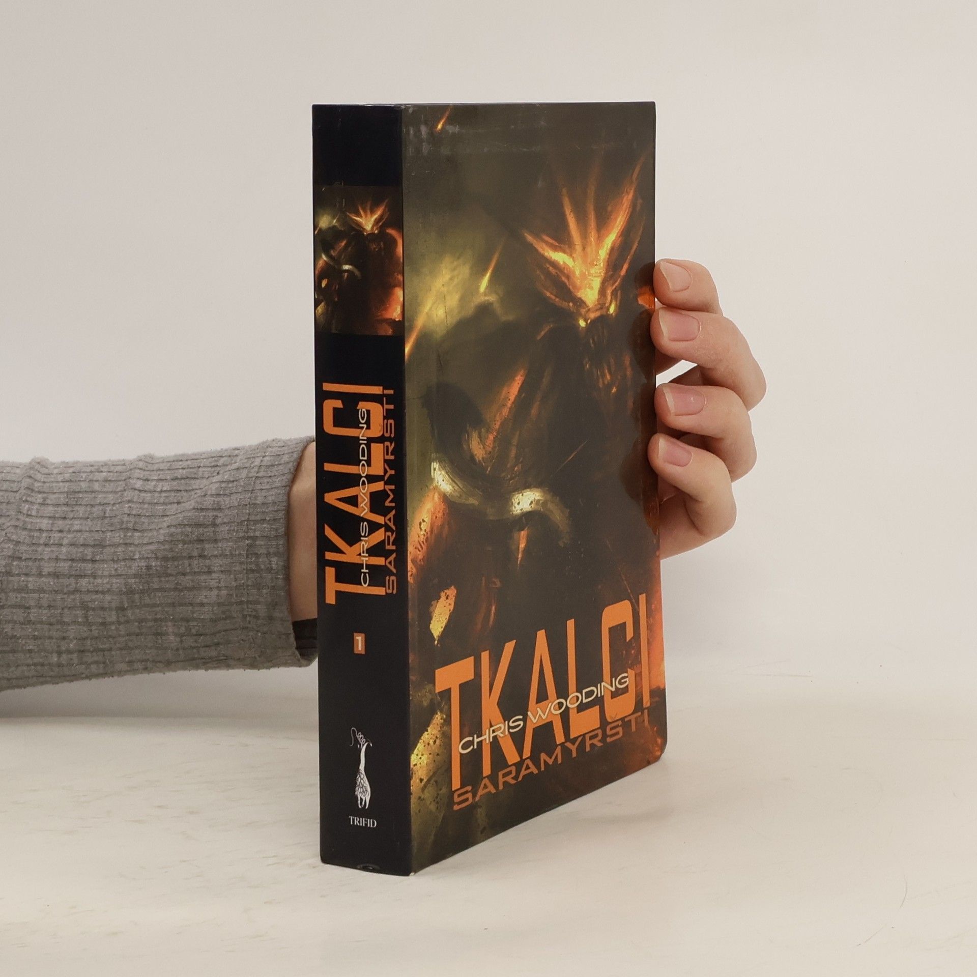 Chris Wooding Utkaná cesta 1. Tkalci saramyrští