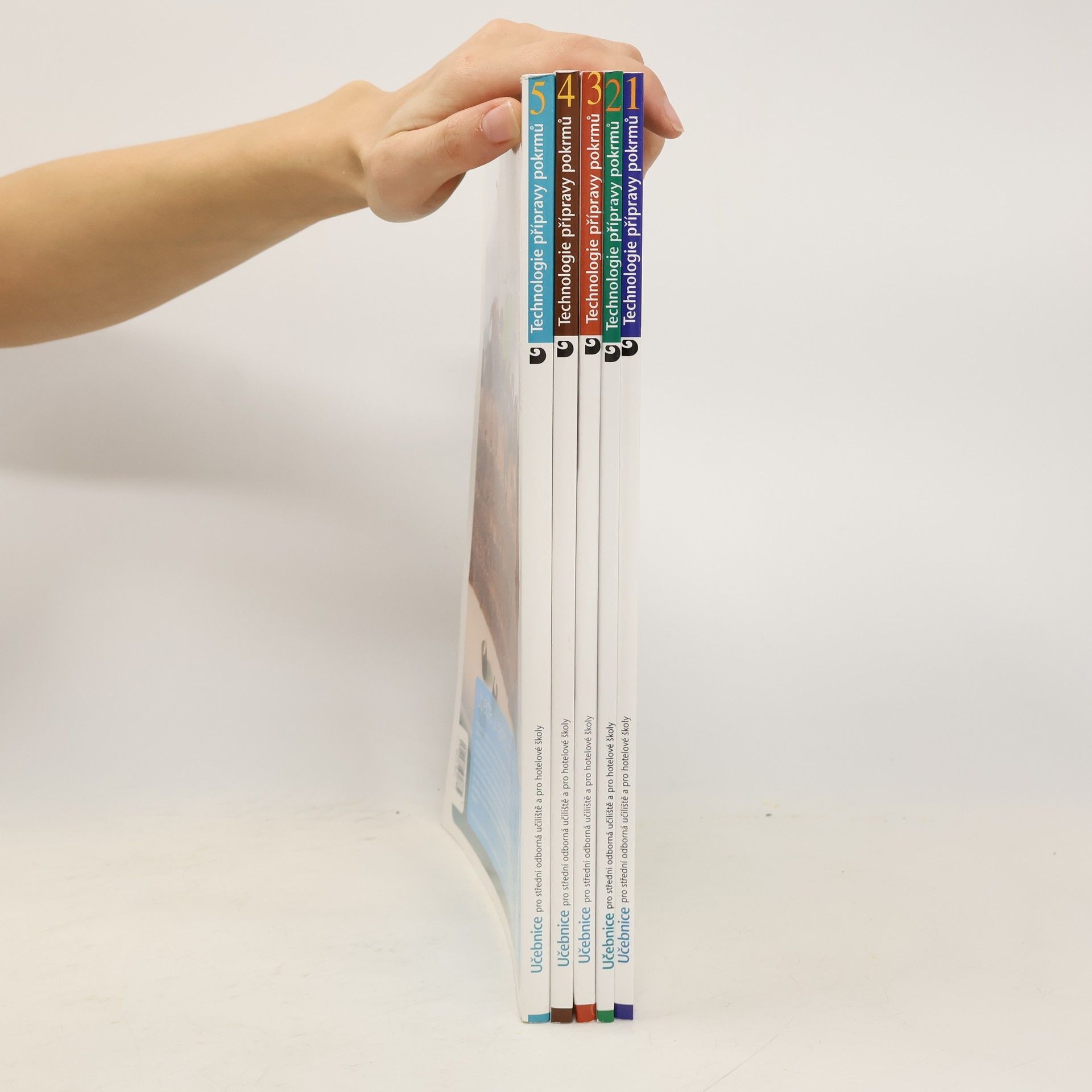 Hana Sedláčková Technologie přípravy pokrmů 1. Učebnice pro střední odborná učiliště a pro hotelové školy