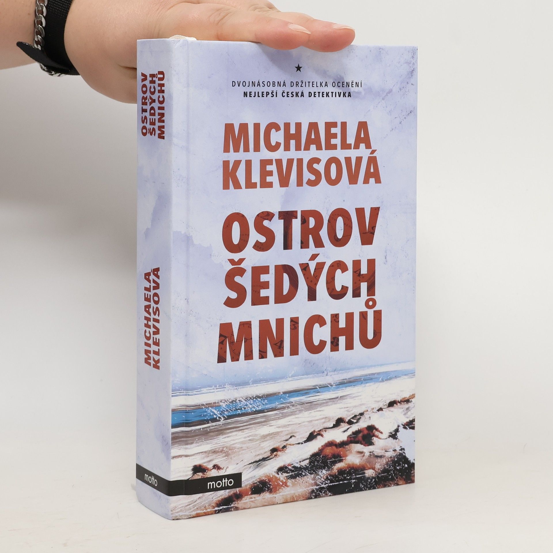 Michaela Klevisová Ostrov šedých mnichů