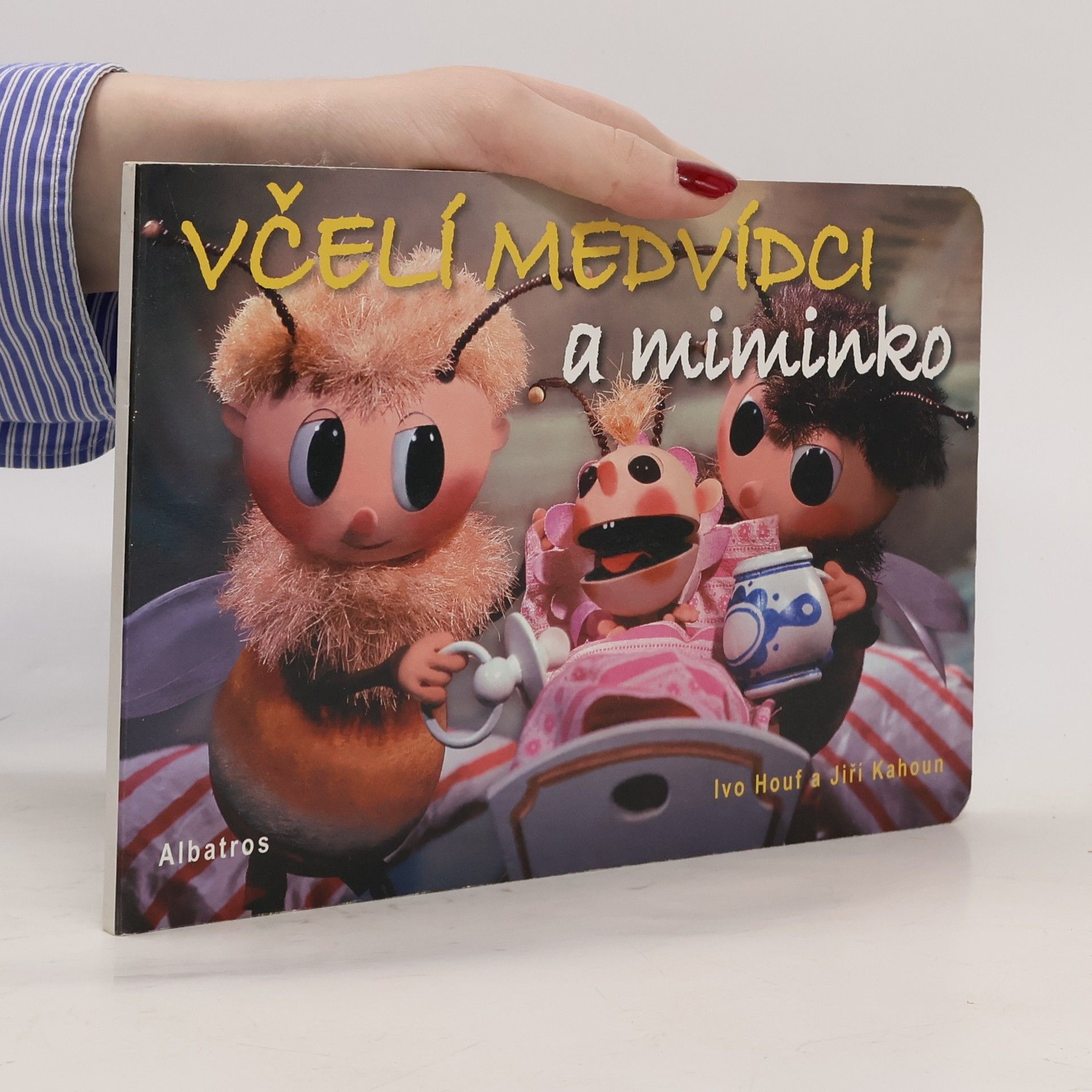 Včelí medvídci a miminko