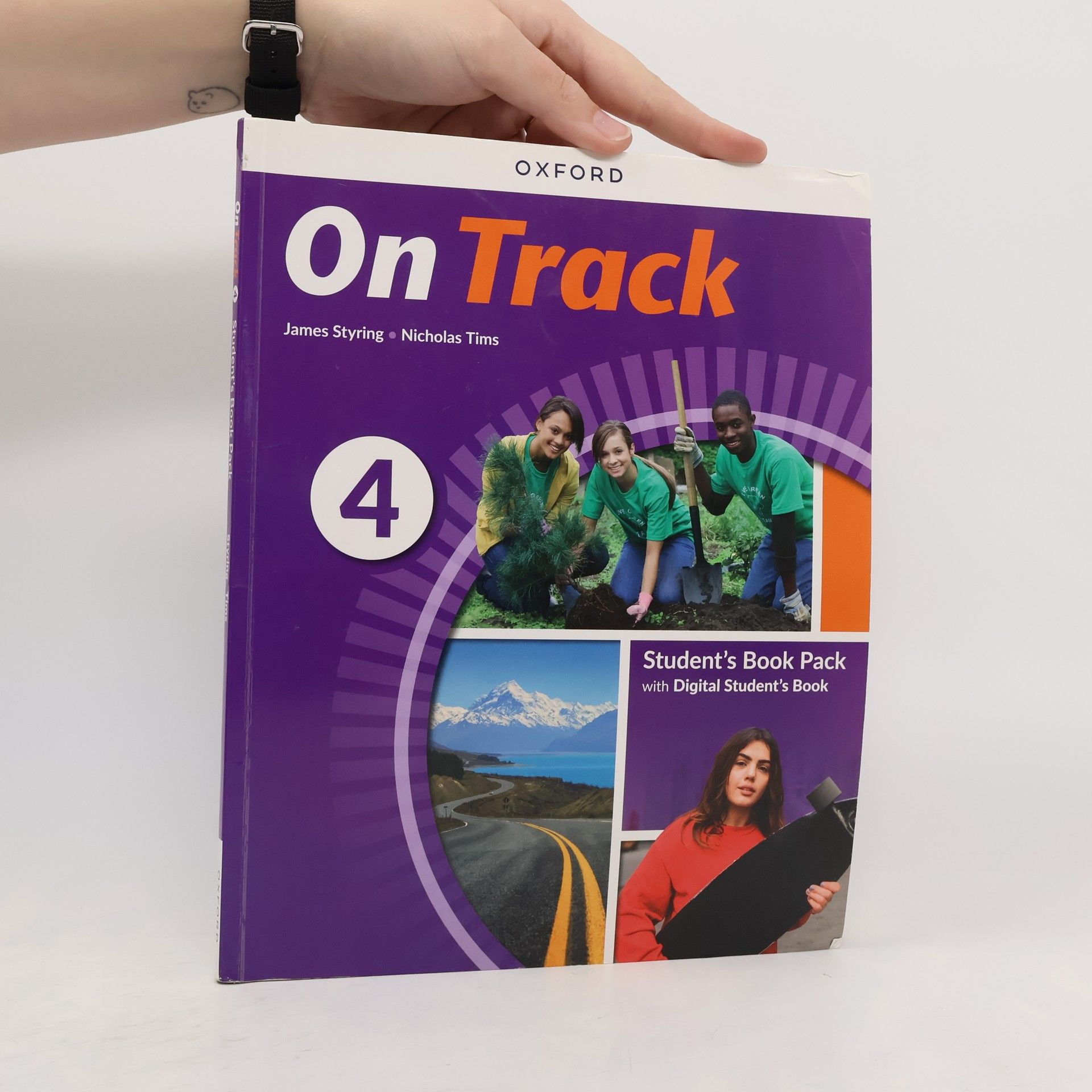 Collectif d'auteurs On Track 4. Student Book