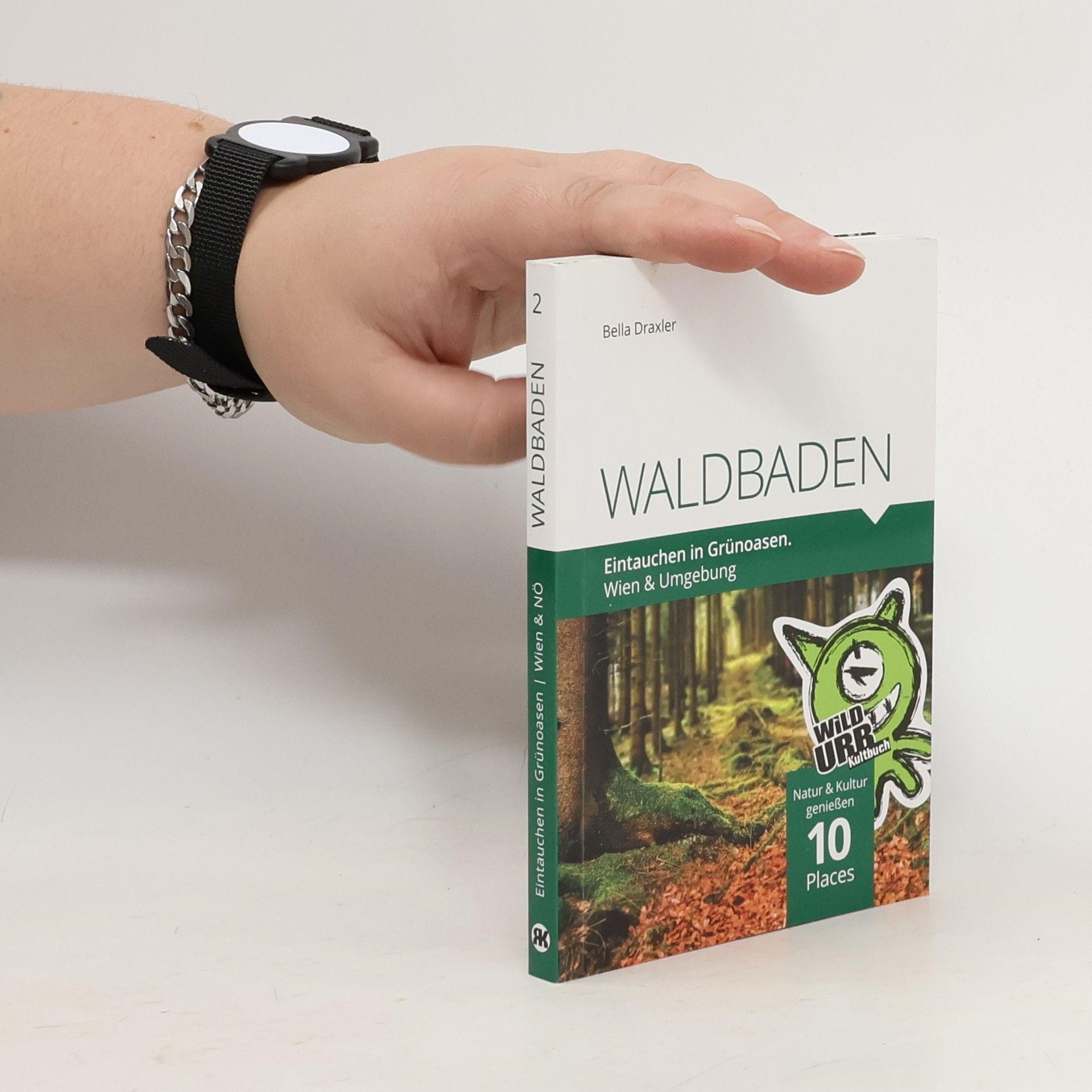 WALDBADEN. Eintauchen in Grünoasen.