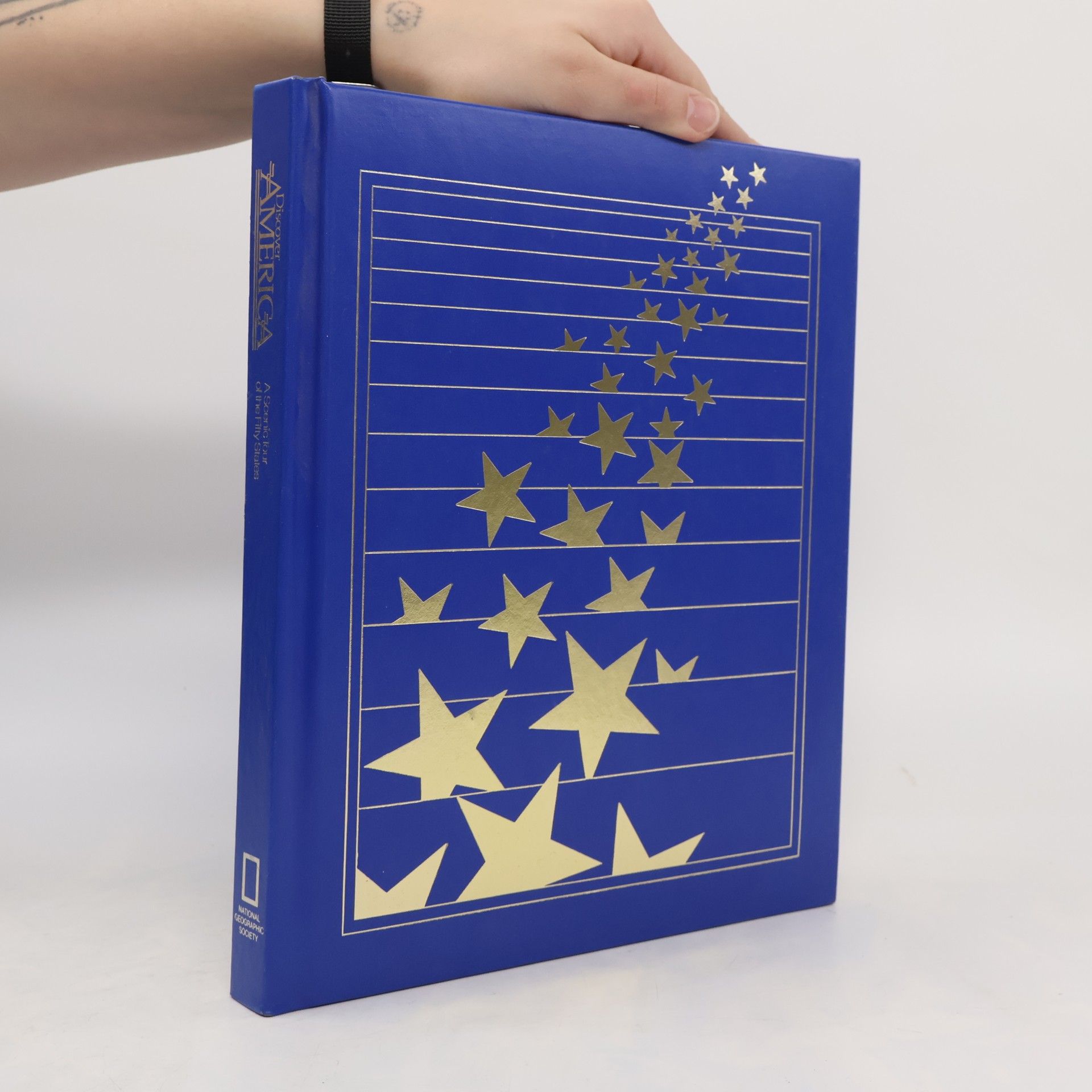 Discover America! A Scenic Tour of the Fifty States