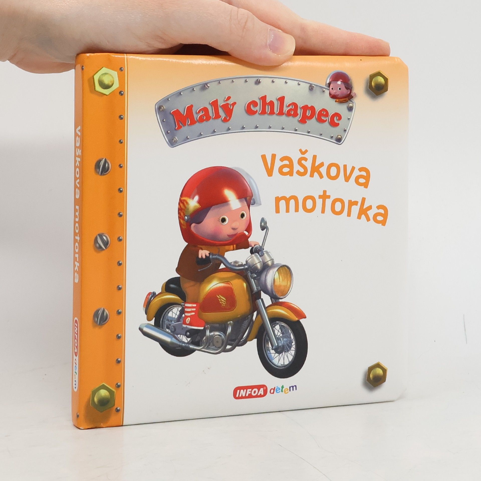 Malý chlapec. Vaškova motorka Vaškova motorka