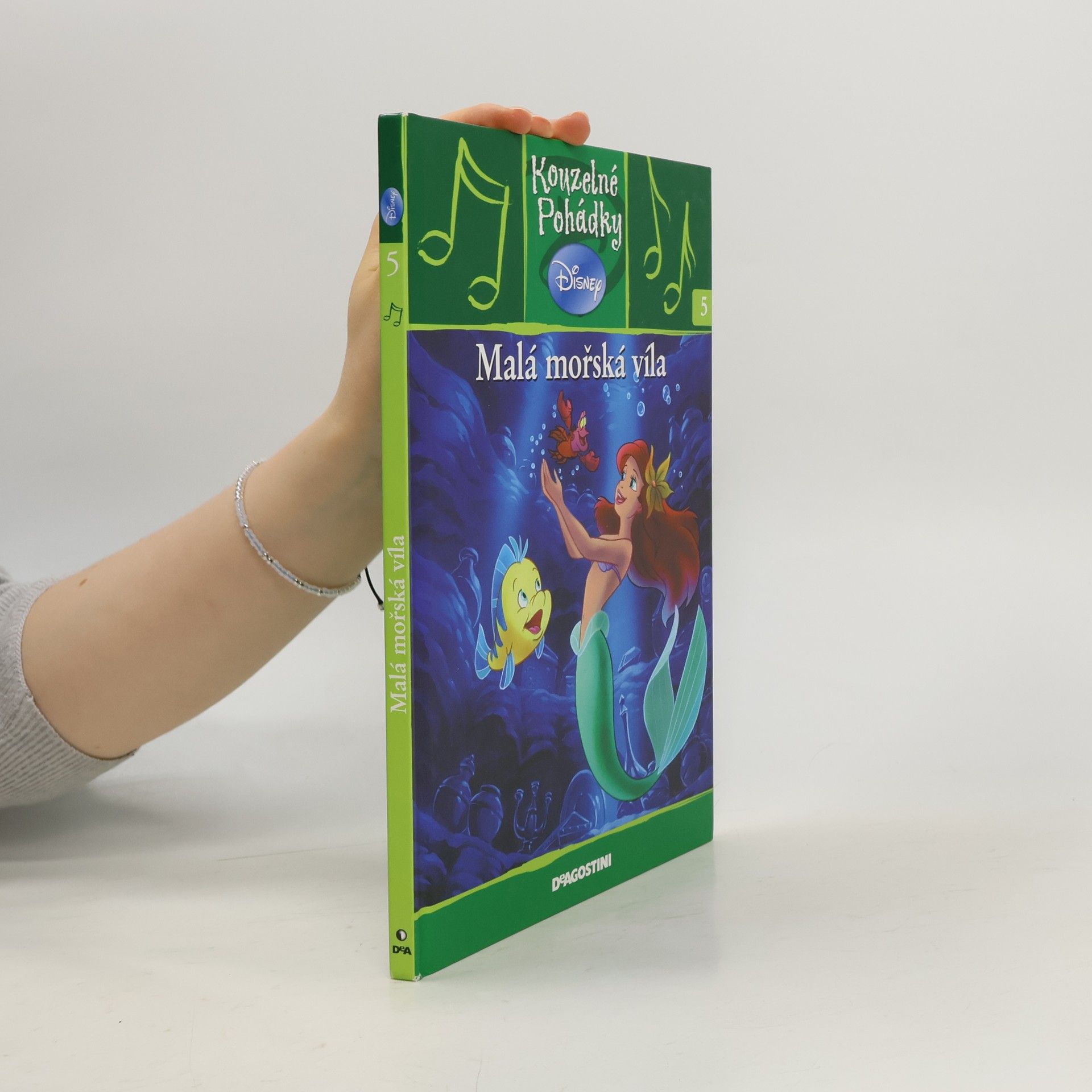 AA.VV. Kouzelné pohádky. Malá mořská víla