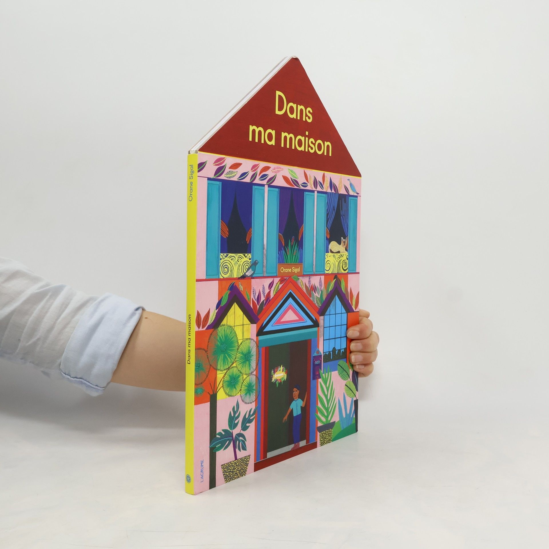 Orane Sigal Dans la maison