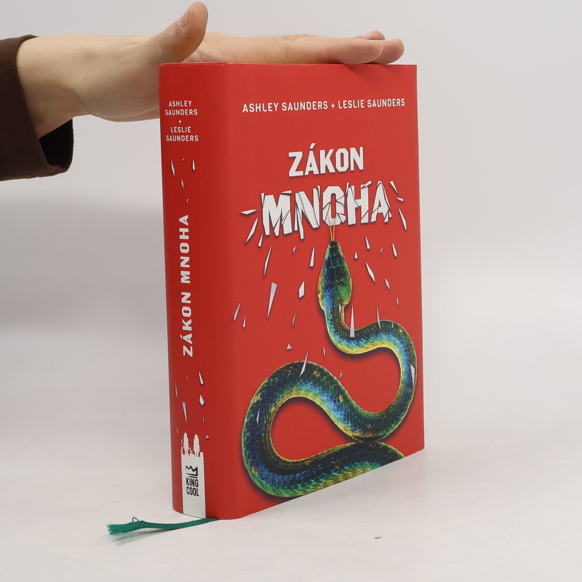 Ashley Saunders Zákon mnoha