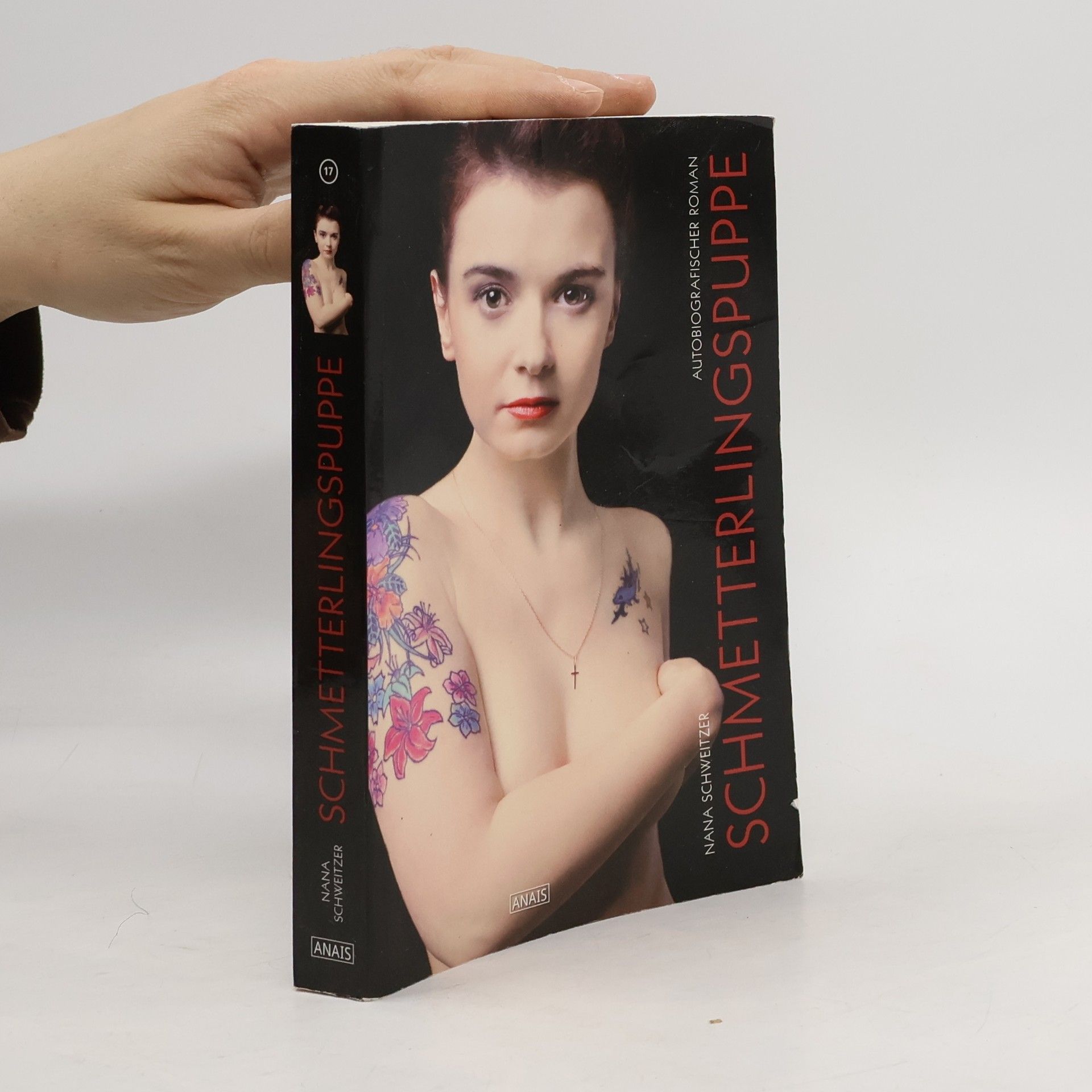 Nana Schweitzer Schmetterlingspuppe