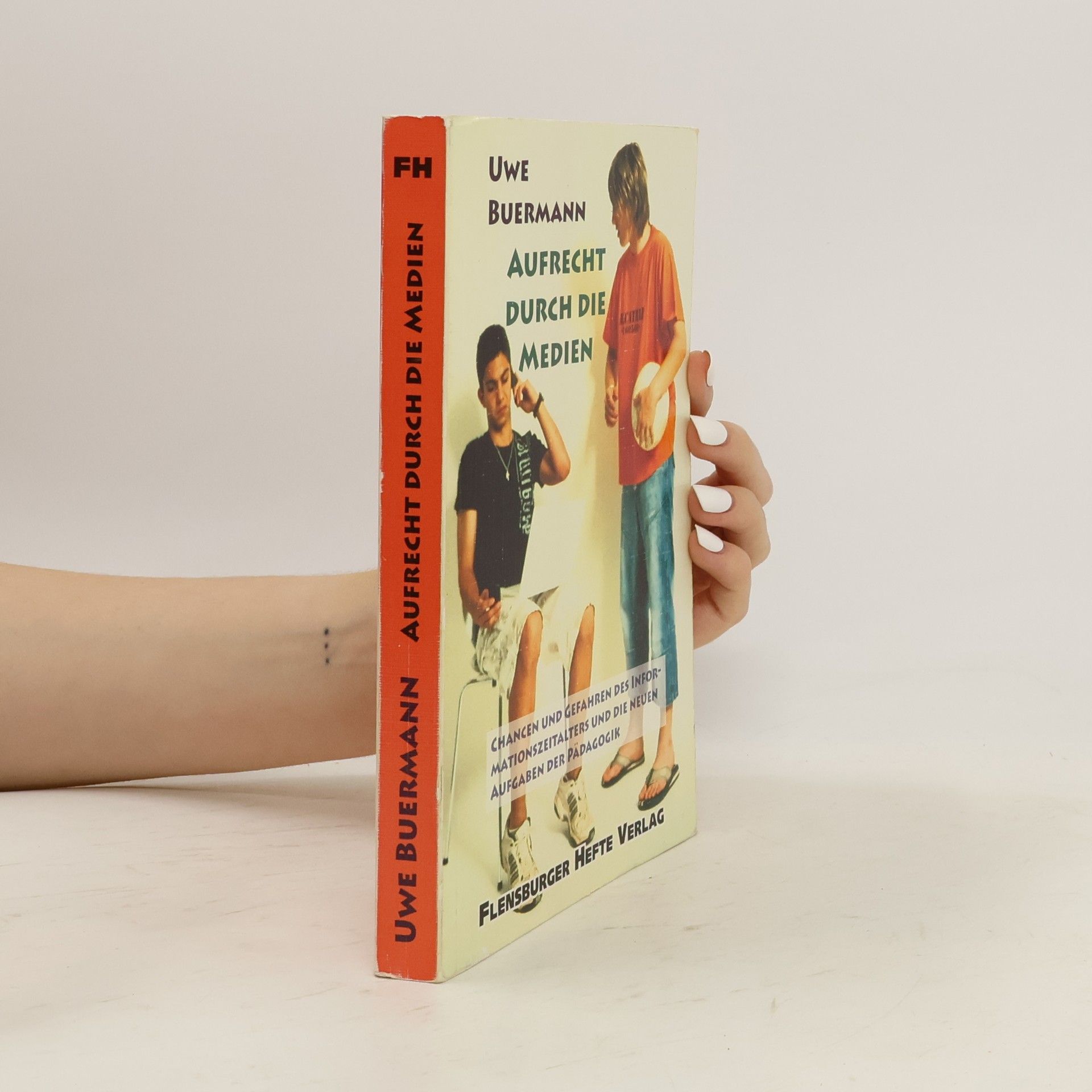 Aufrecht durch die Medien