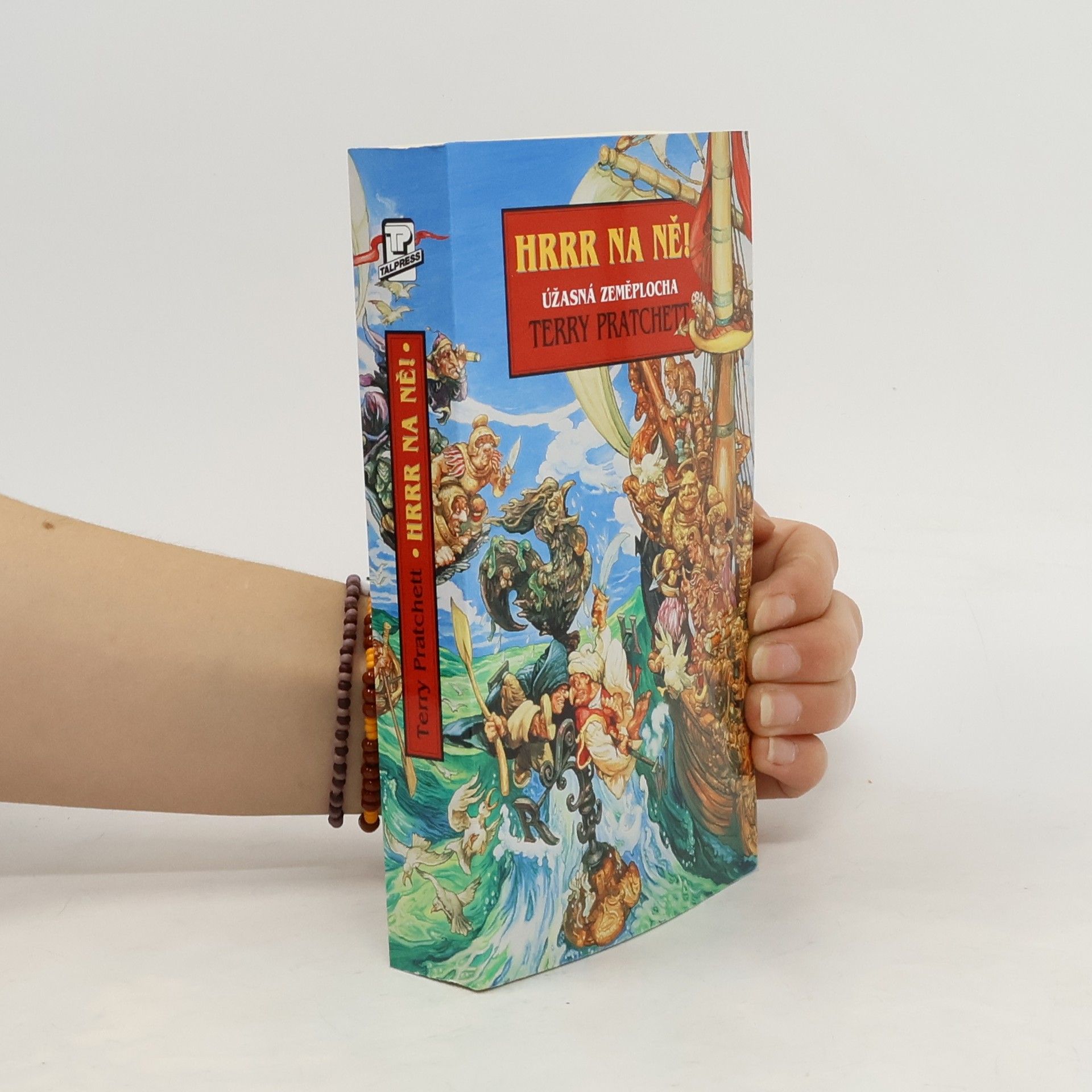 Terry Pratchett Hrrr na ně!