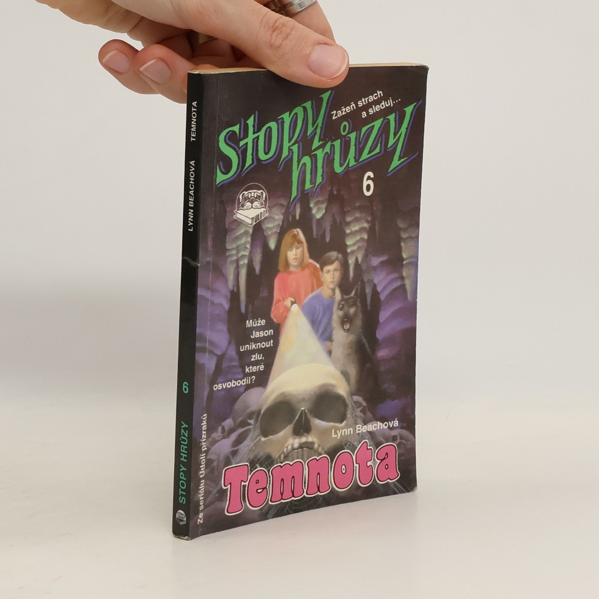 Kathryn Lance Temnota. Stopy hrůzy 6.