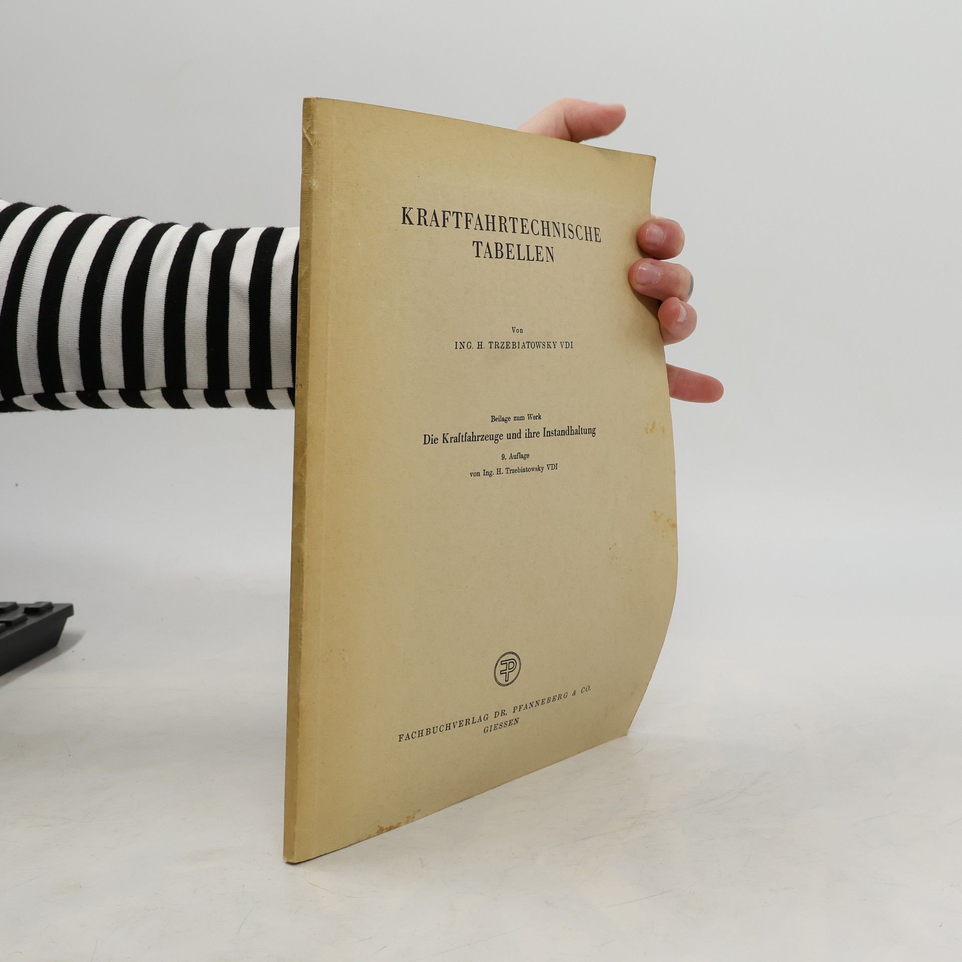 Kraftfahrtechnische Tabellen