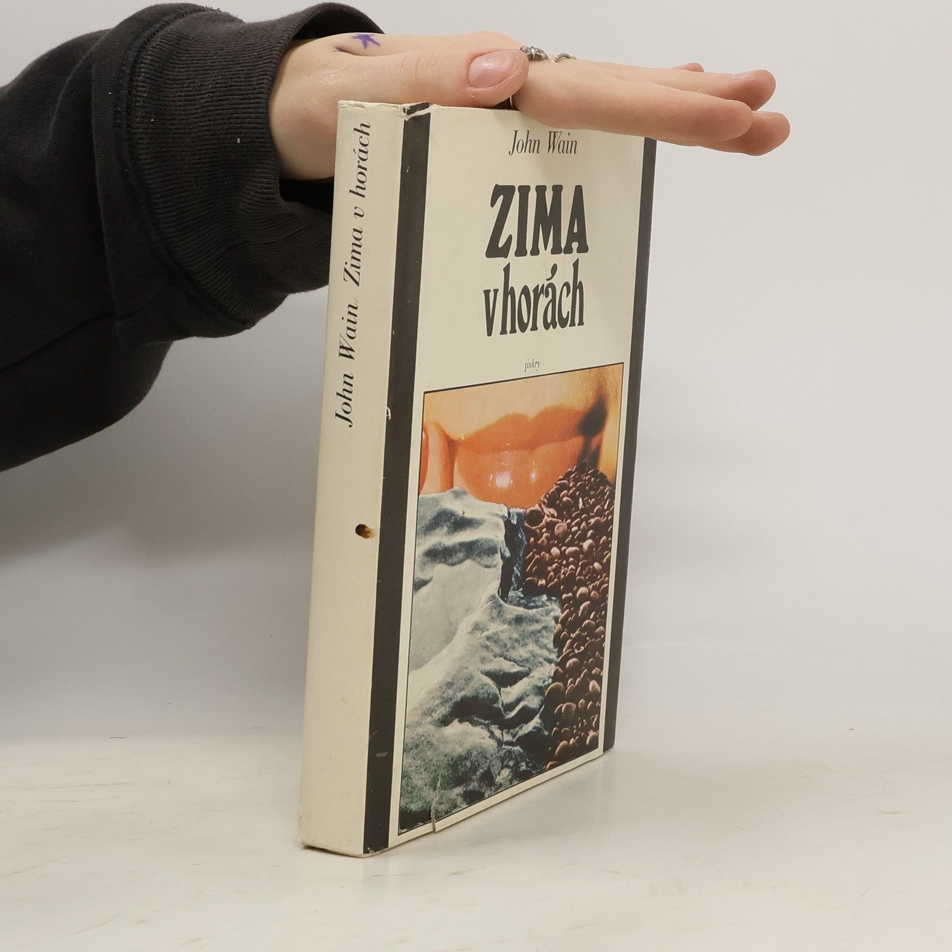 John Wain Zima v horách