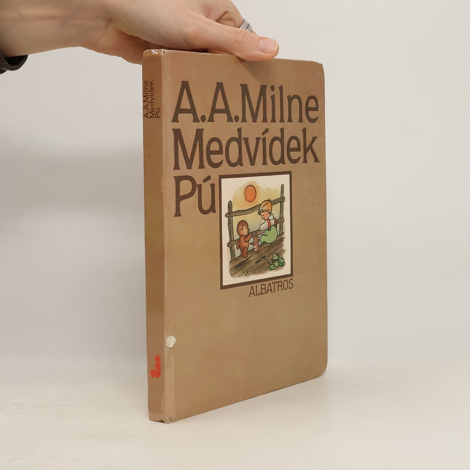 A. A. Milne Medvídek Pú