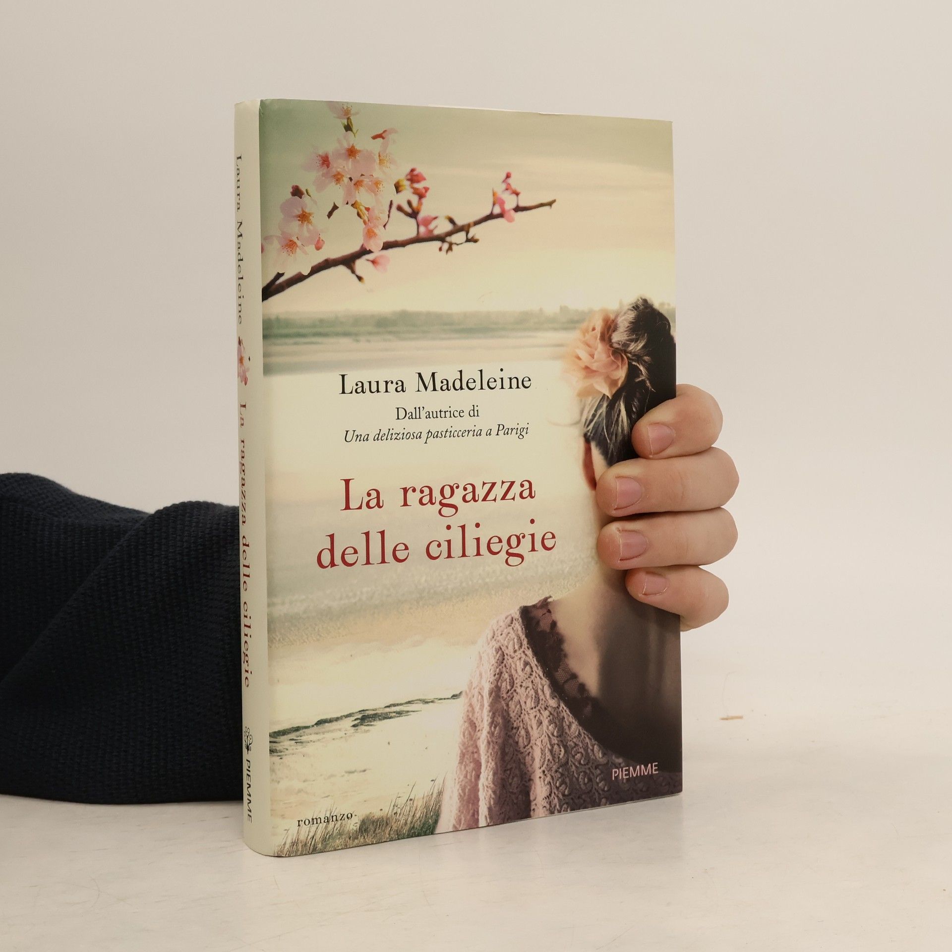 Laura Madeleine La ragazza delle ciliegie