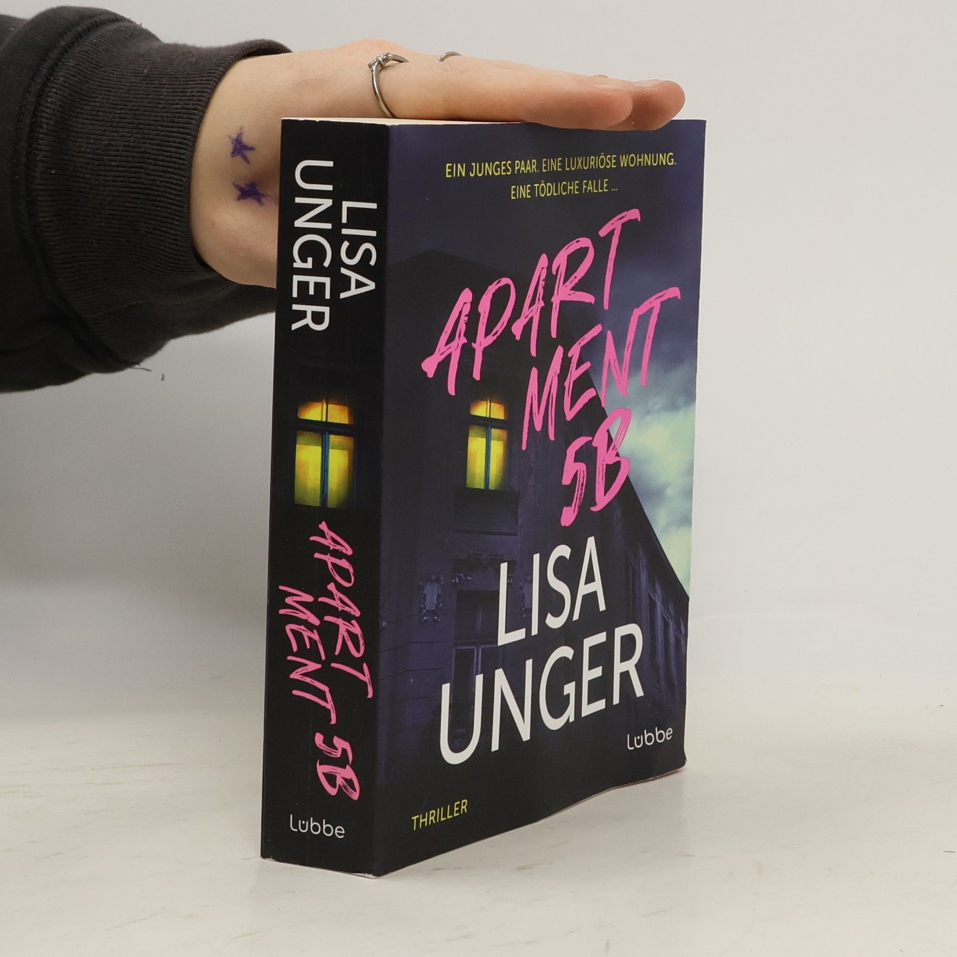 Lisa Unger Apartment 5B