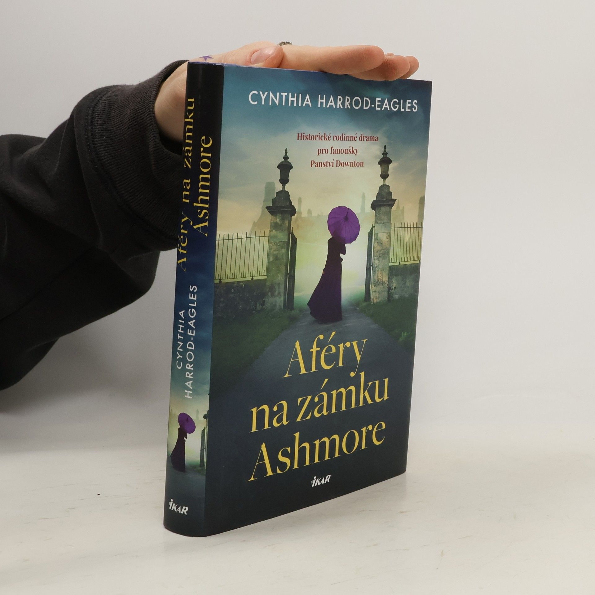 Cynthia Harrod-Eagles Aféry na zámku Ashmore