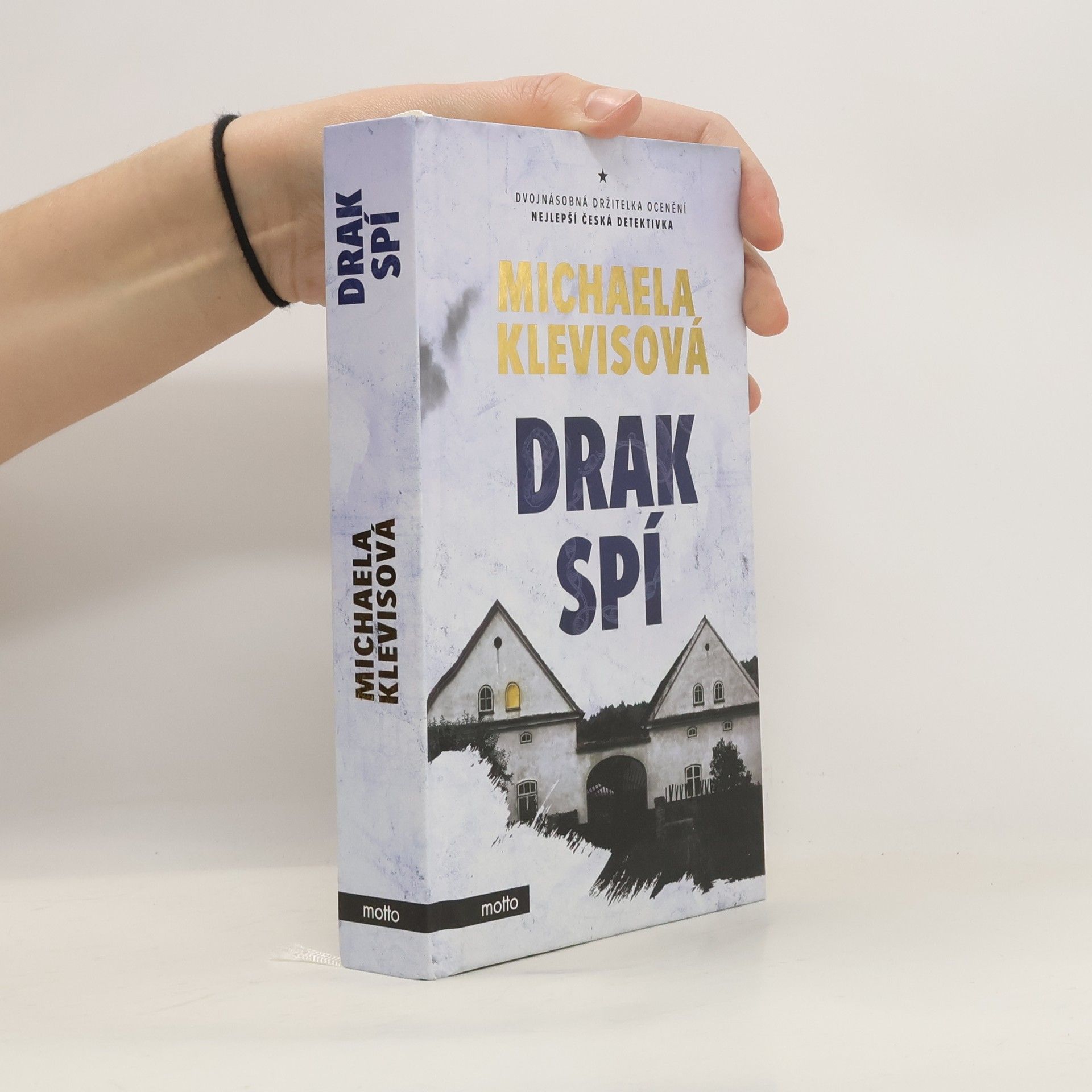 Michaela Klevisová Drak spí