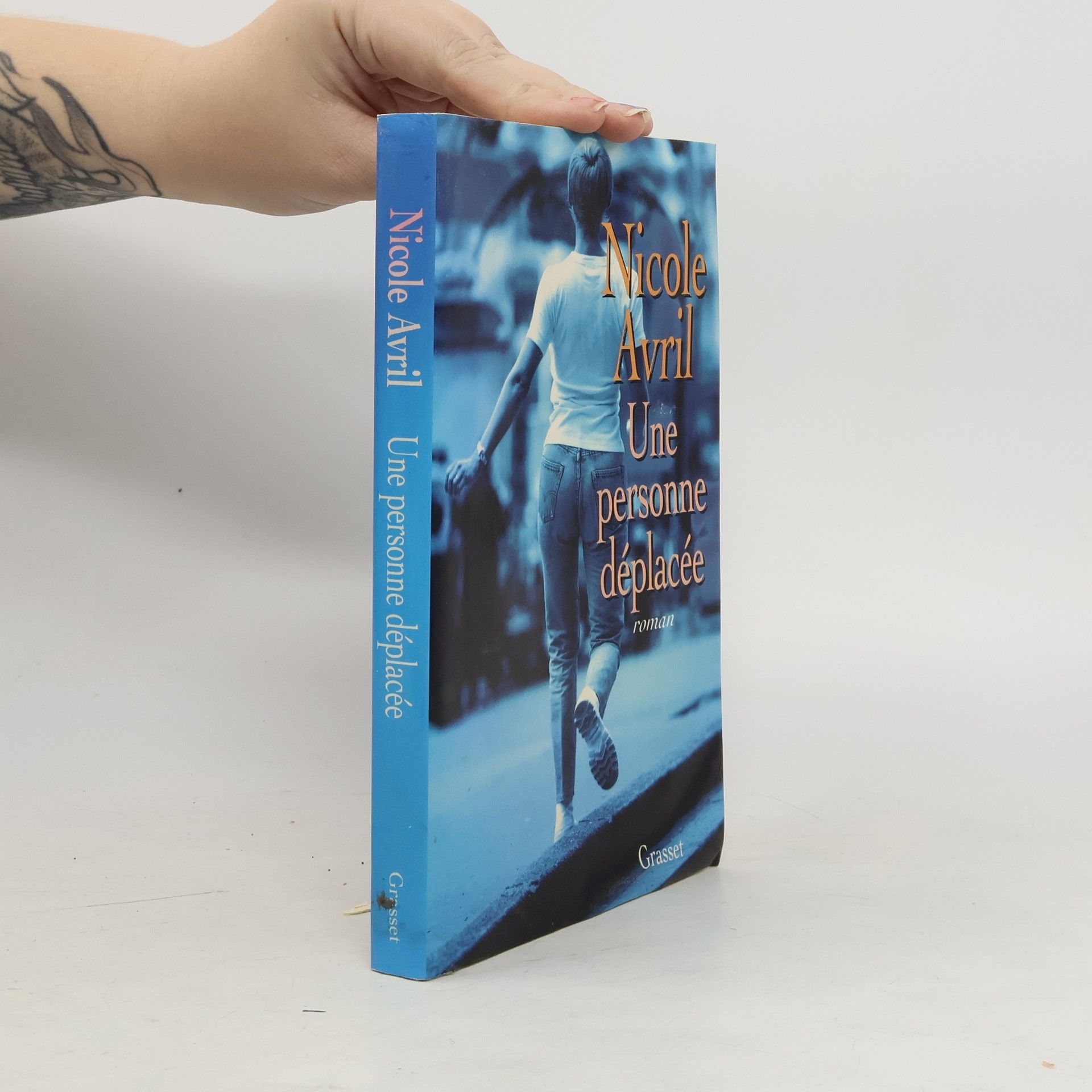 Nicole Avril Personne déplacée