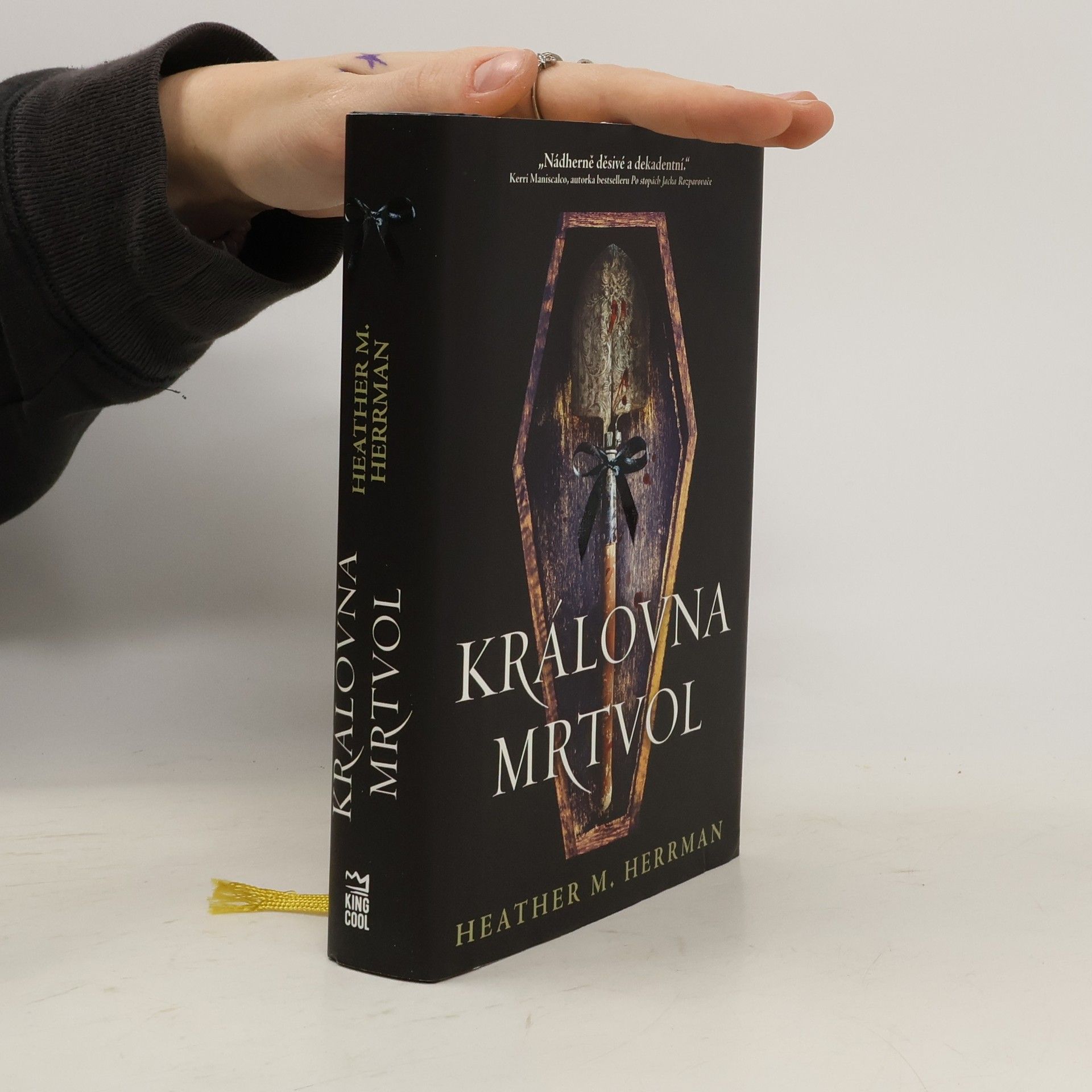 Heather M. Herrman Královna mrtvol