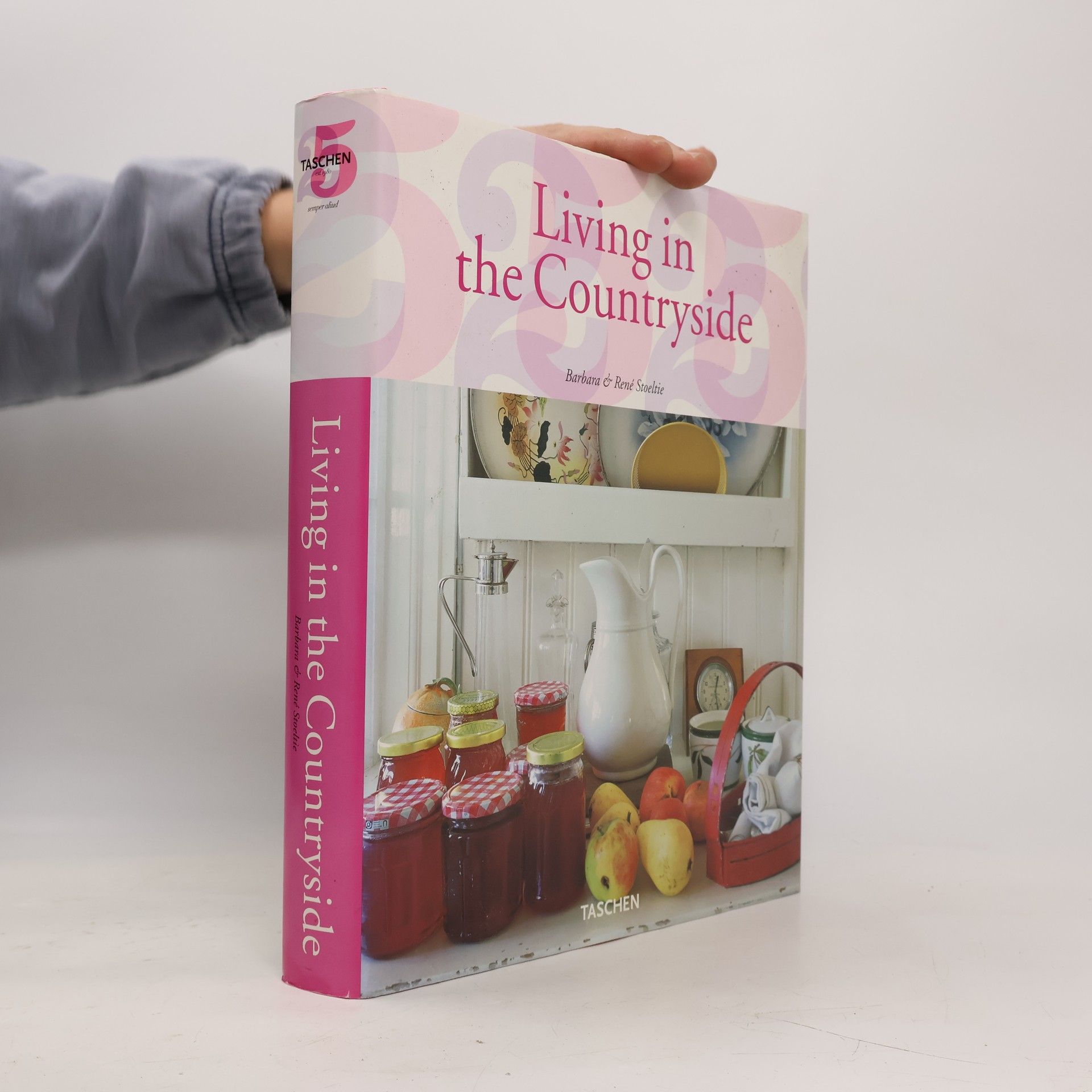 Barbara Stoeltie Living in the countryside