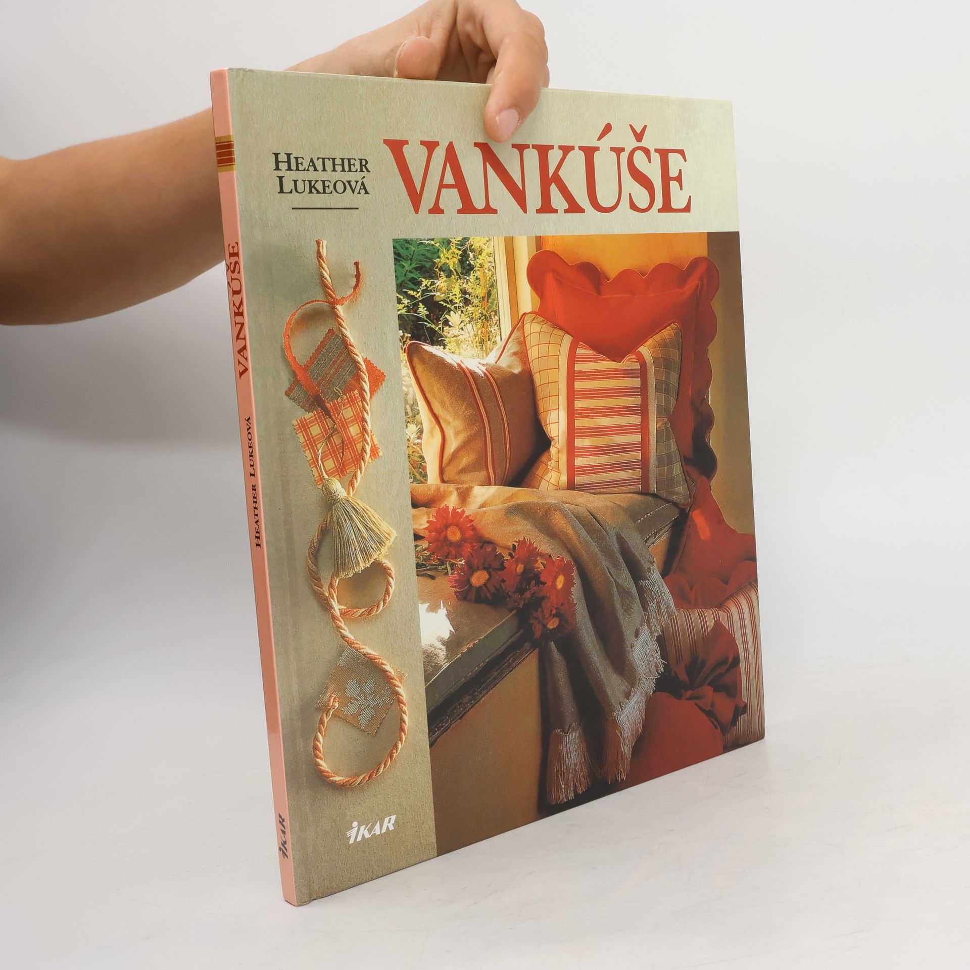 Heather Luke Vankúše