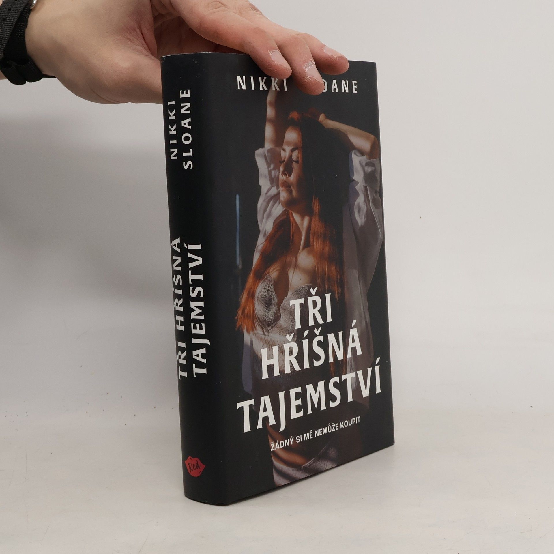 Nikki Sloane Tři hříšná tajemství