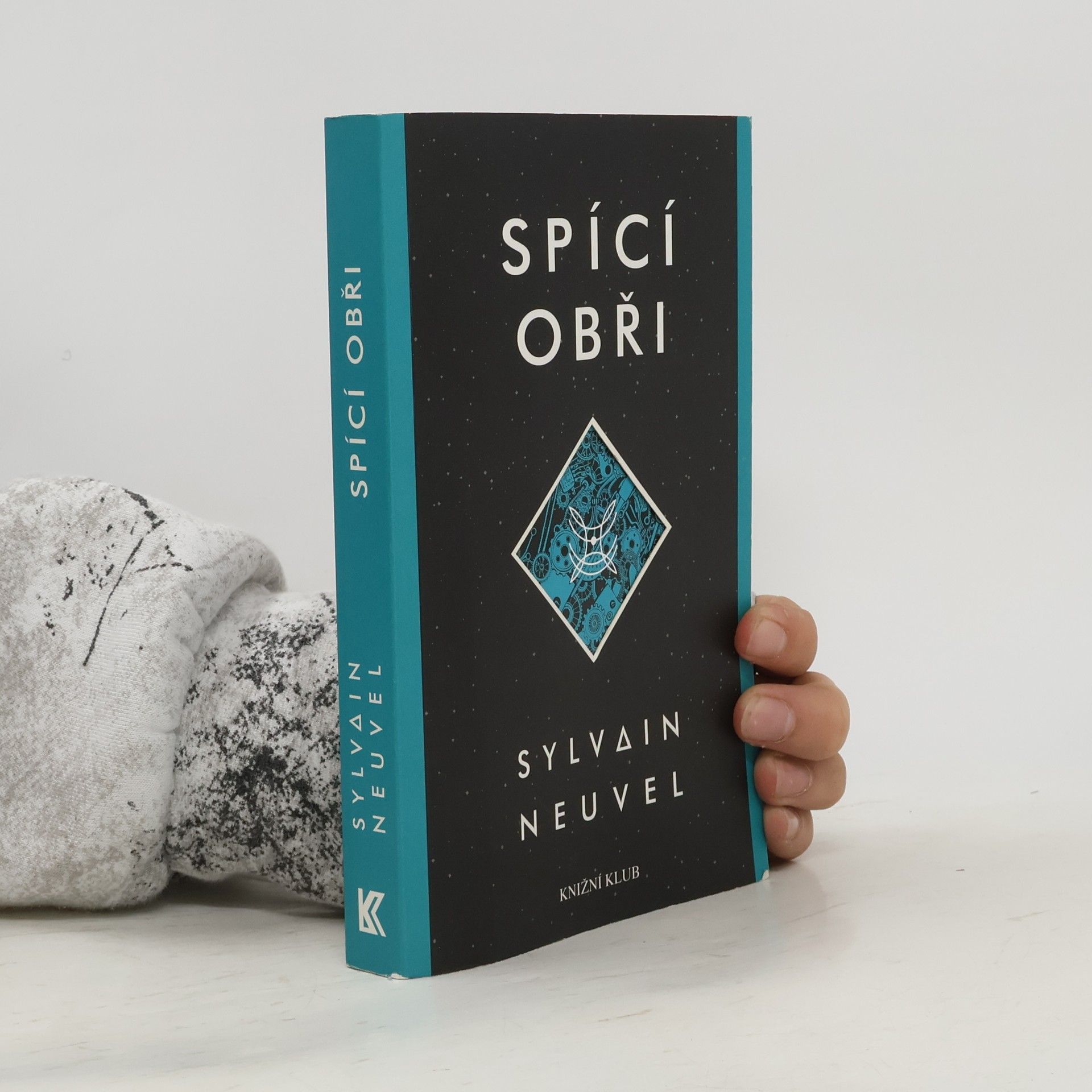 Sylvain Neuvel Spící obři