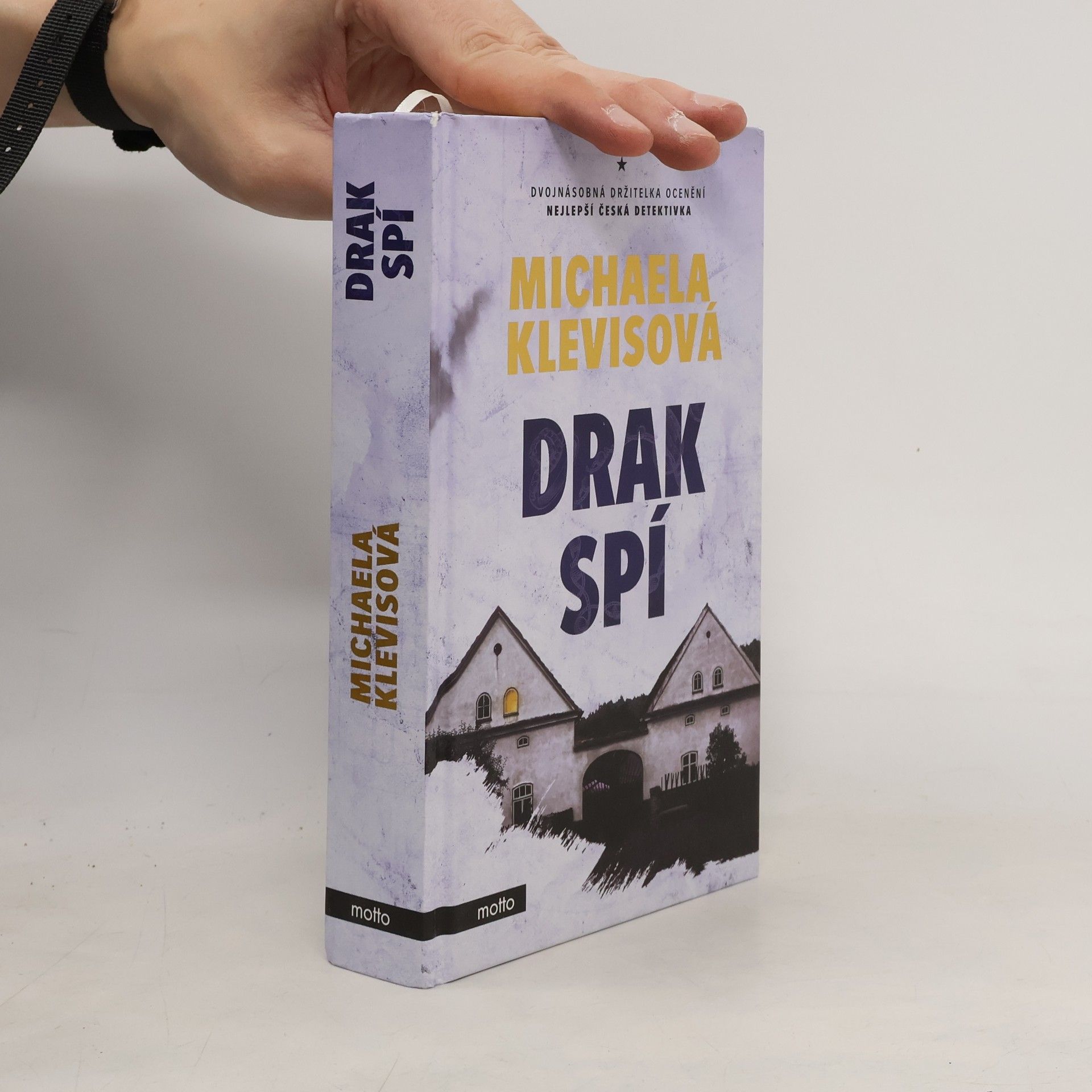 Michaela Klevisová Drak spí