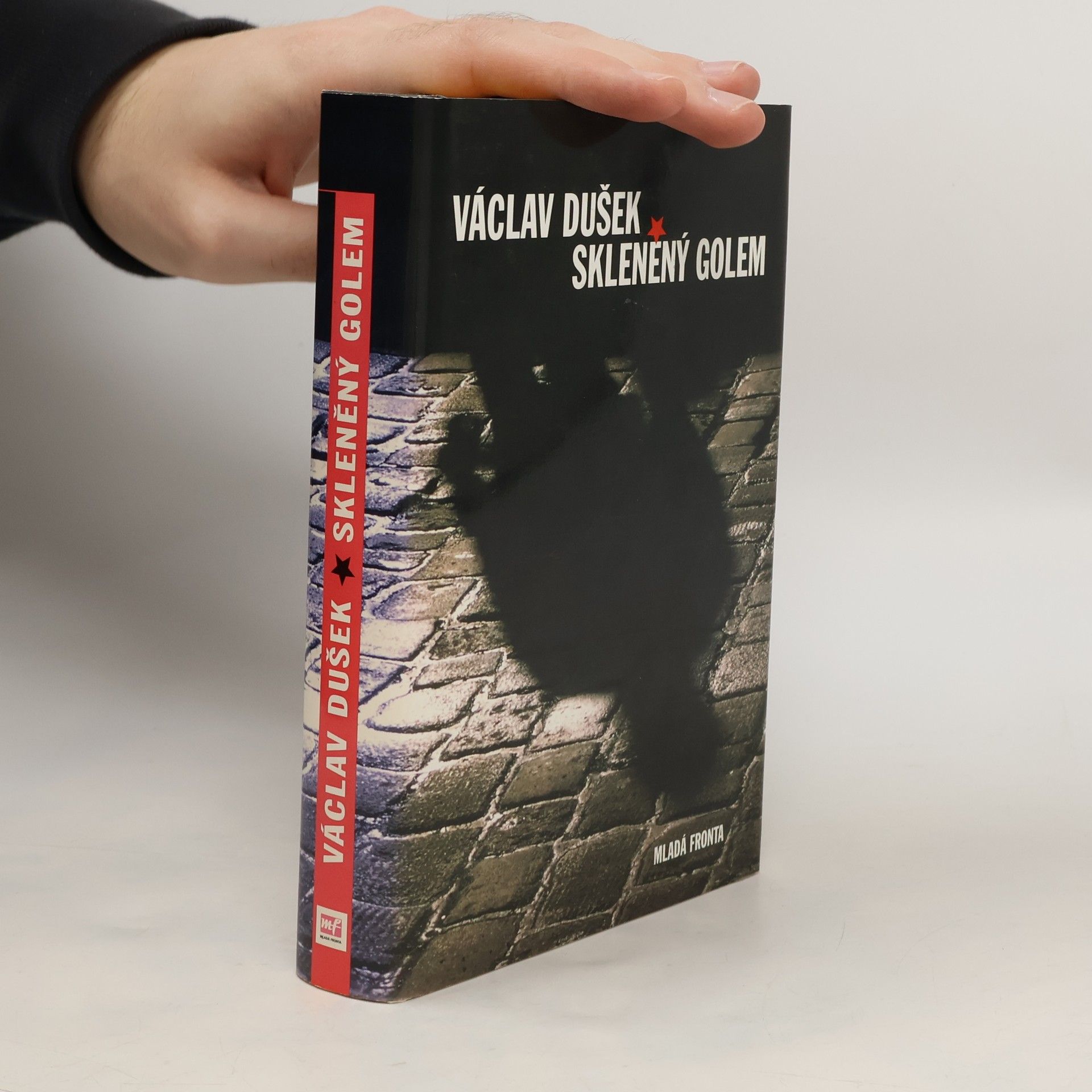 Václav Dušek Skleněný Golem