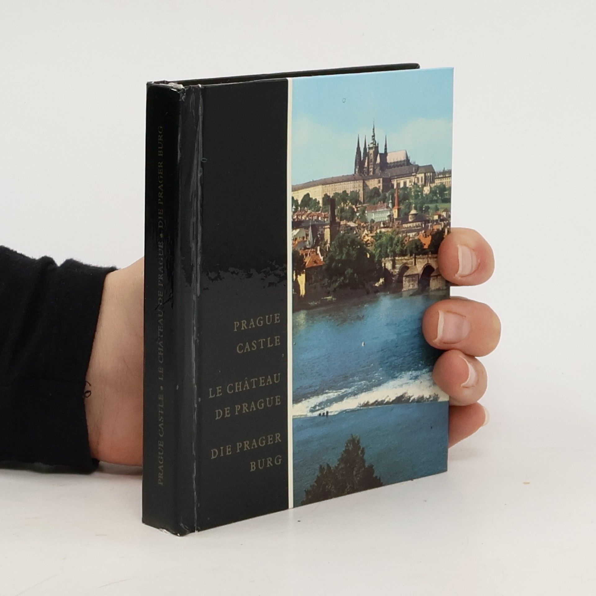 Prague Castle. Le Chateau de Prague. Die Prager Burg