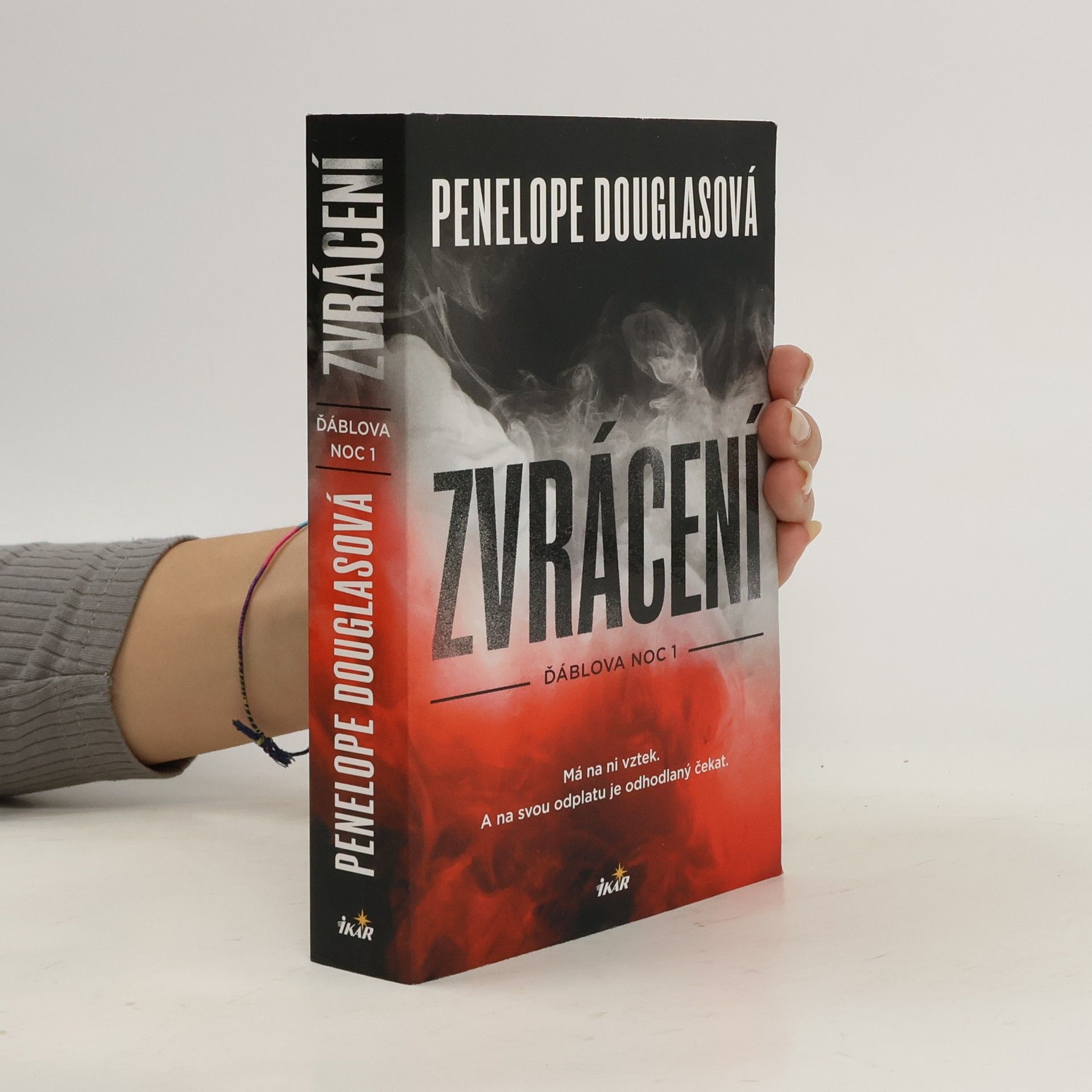 Penelope Douglas Zvrácení