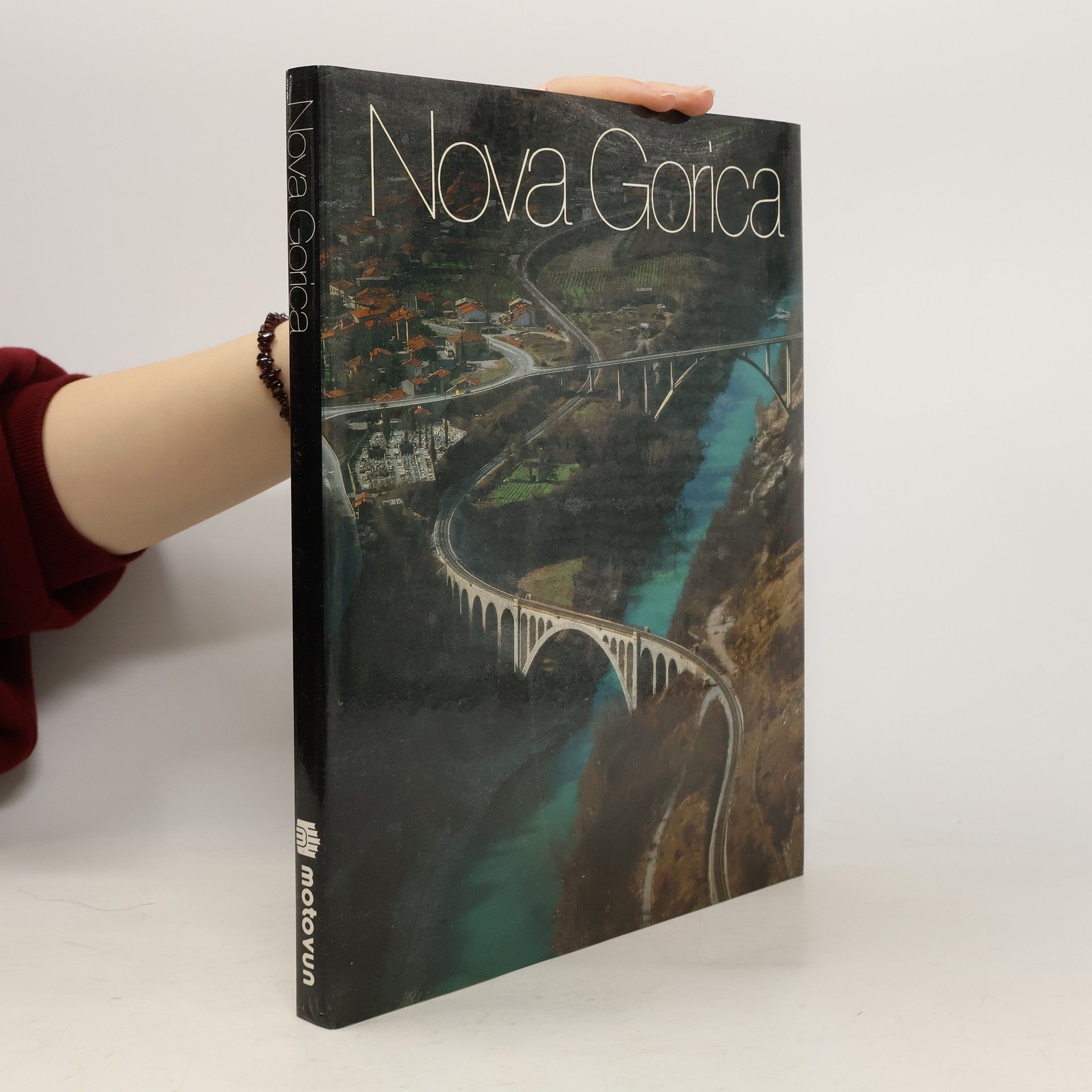 Kolektiv autorů Nova Gorica