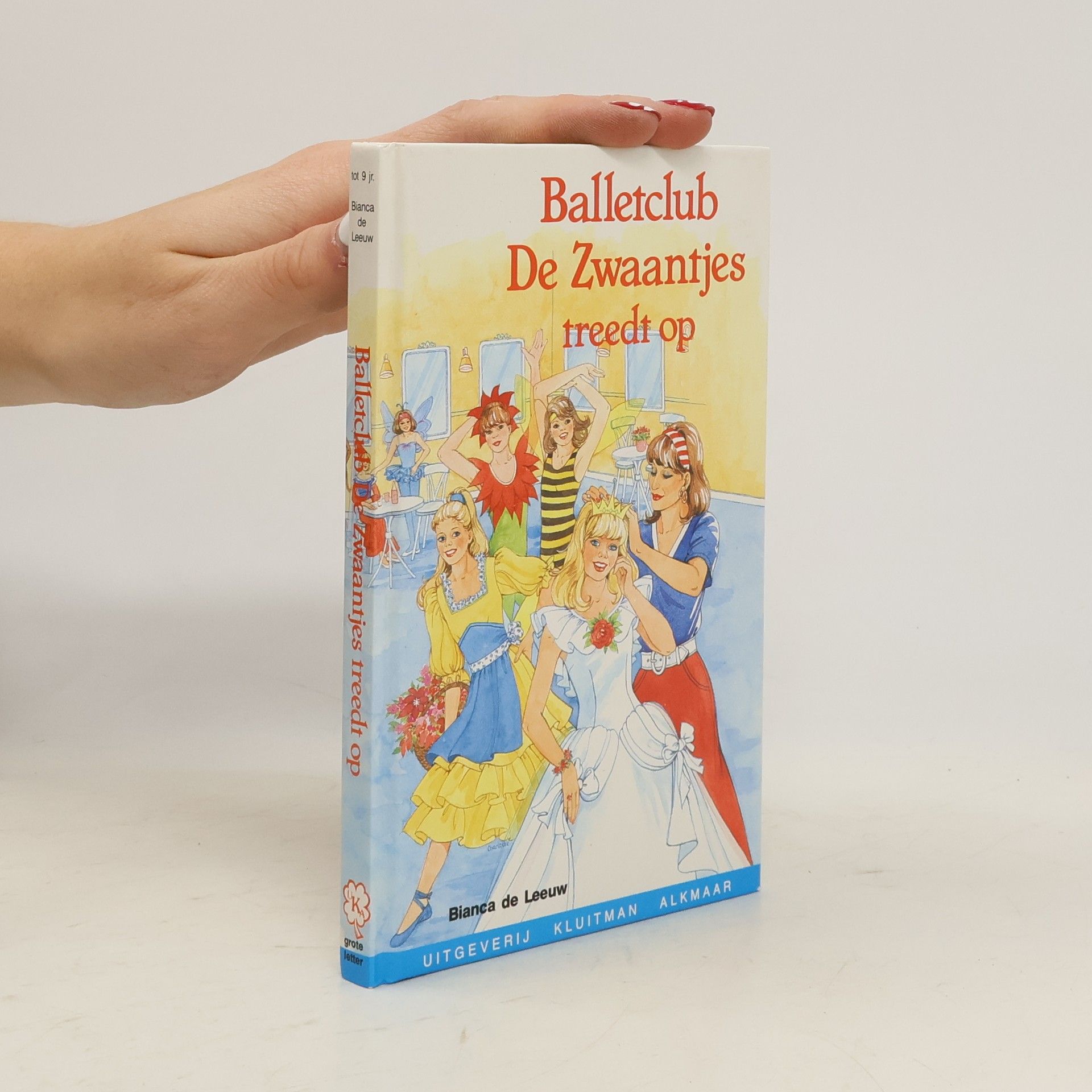 Bianca de Leeuw Balletclub De Zwaantjes treedt op