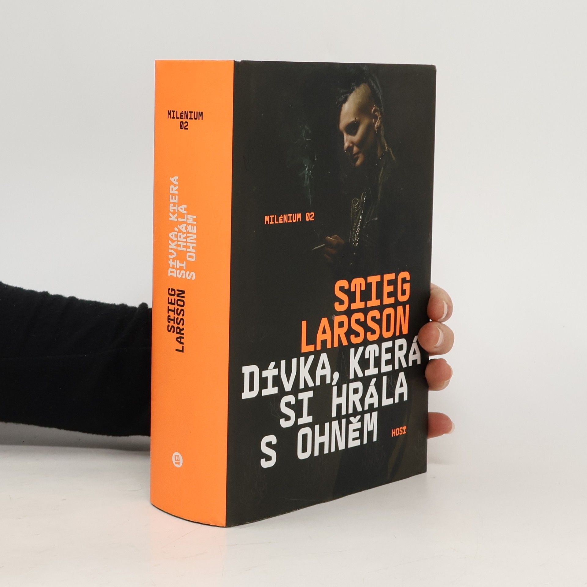 Stieg Larsson Dívka, která si hrála s ohněm
