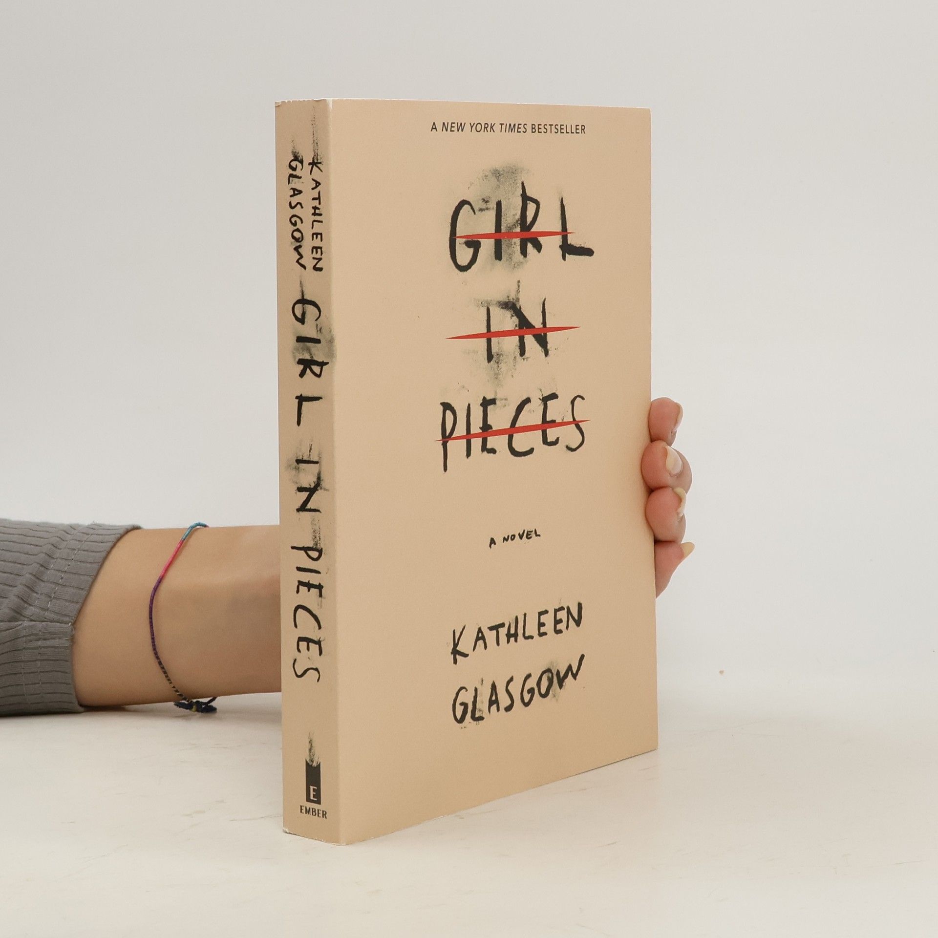 Kathleen Glasgow Girl in Pieces