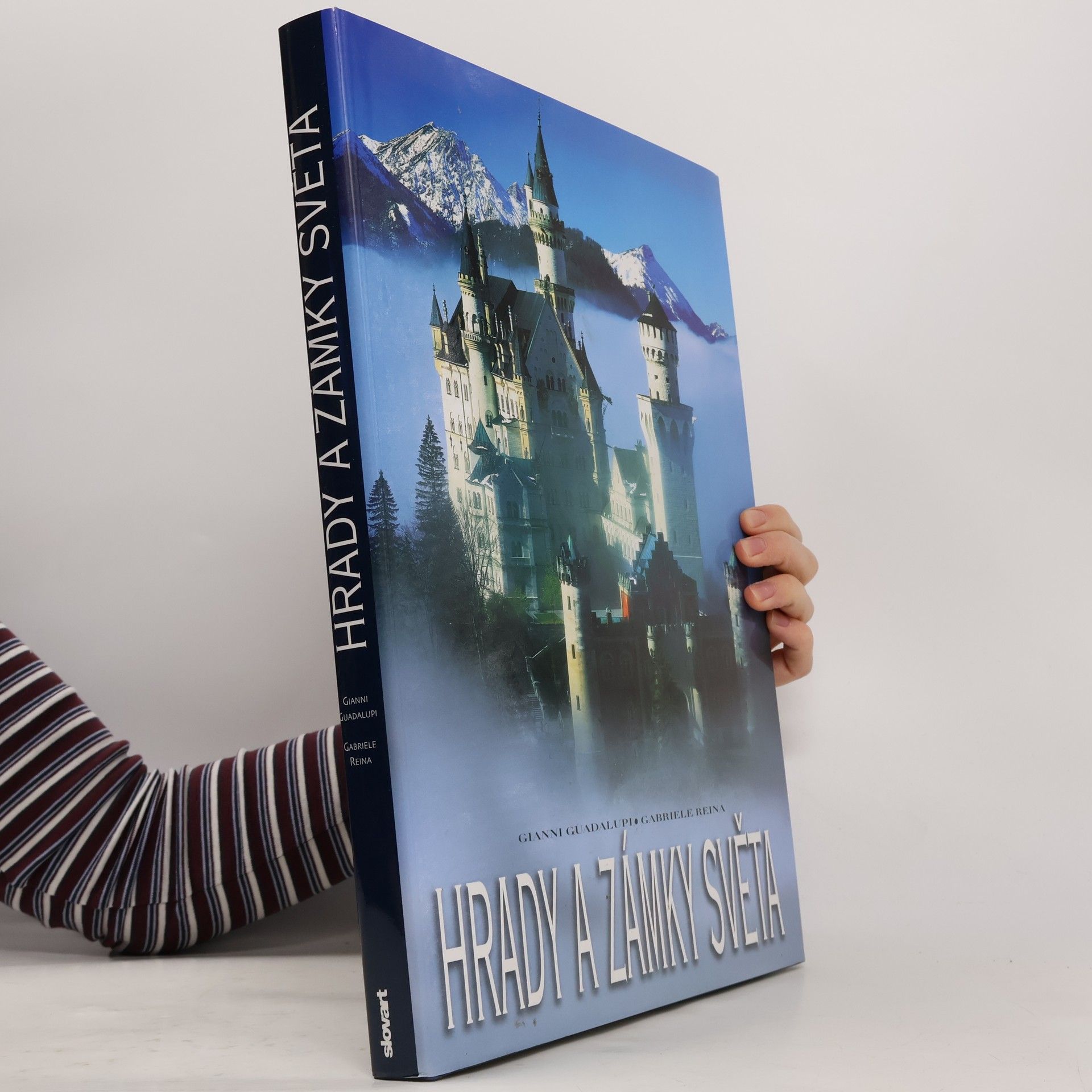 Hrady a zámky světa