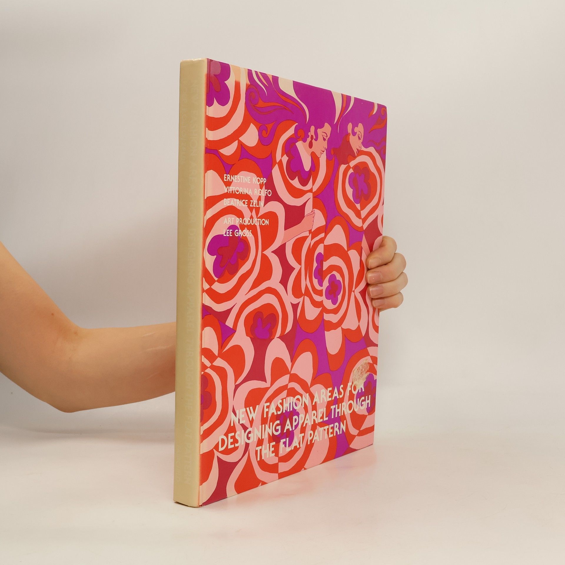 Autorenkollektiv New Fashion Areas for Designing Apparel Through the Flat Pattern