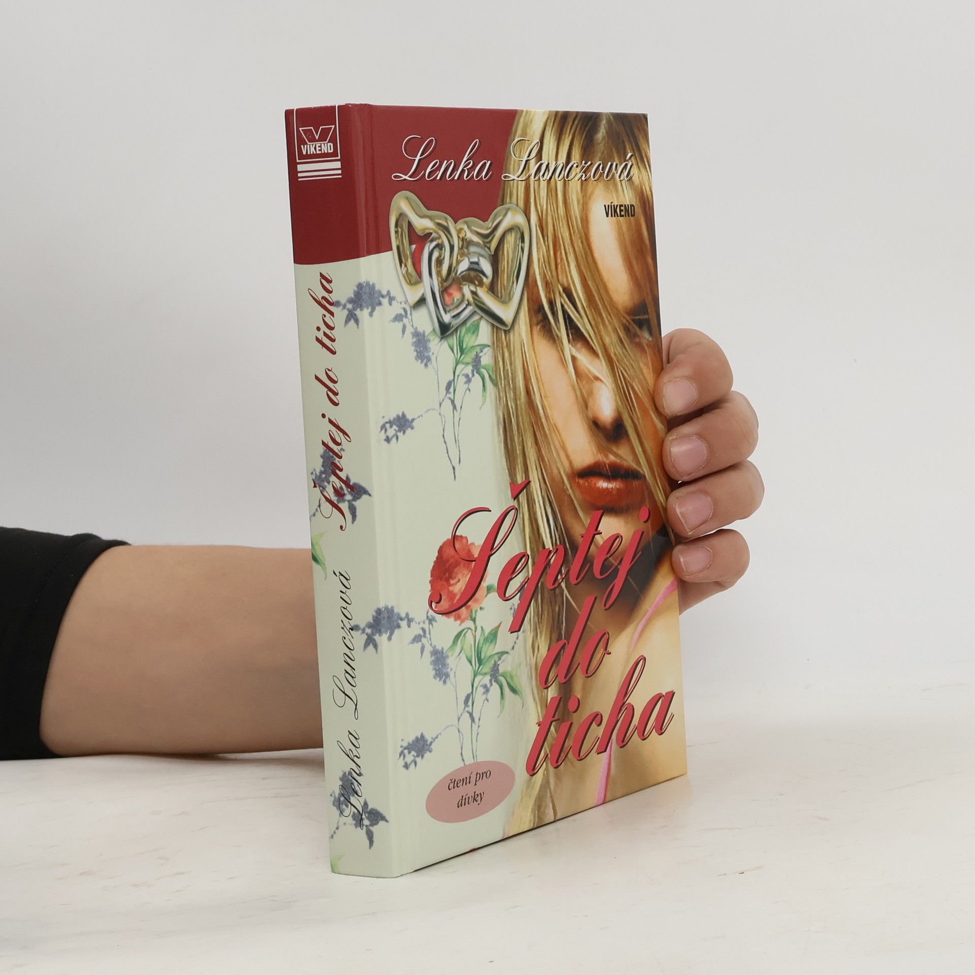 Lenka Lanczová Šeptej do ticha