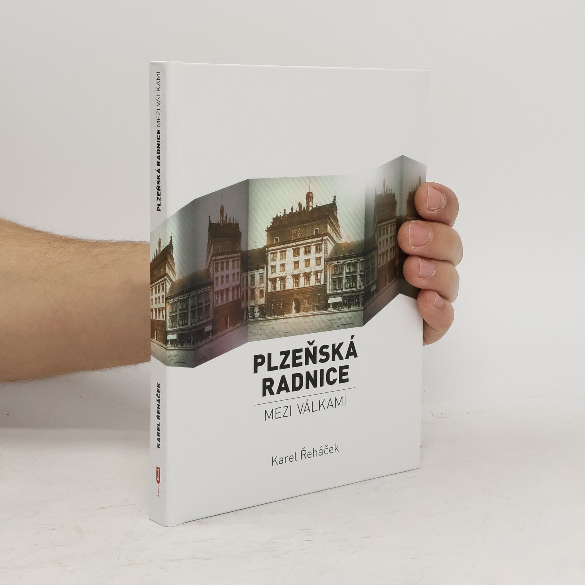 Karel Řeháček Plzeňská radnice mezi válkami