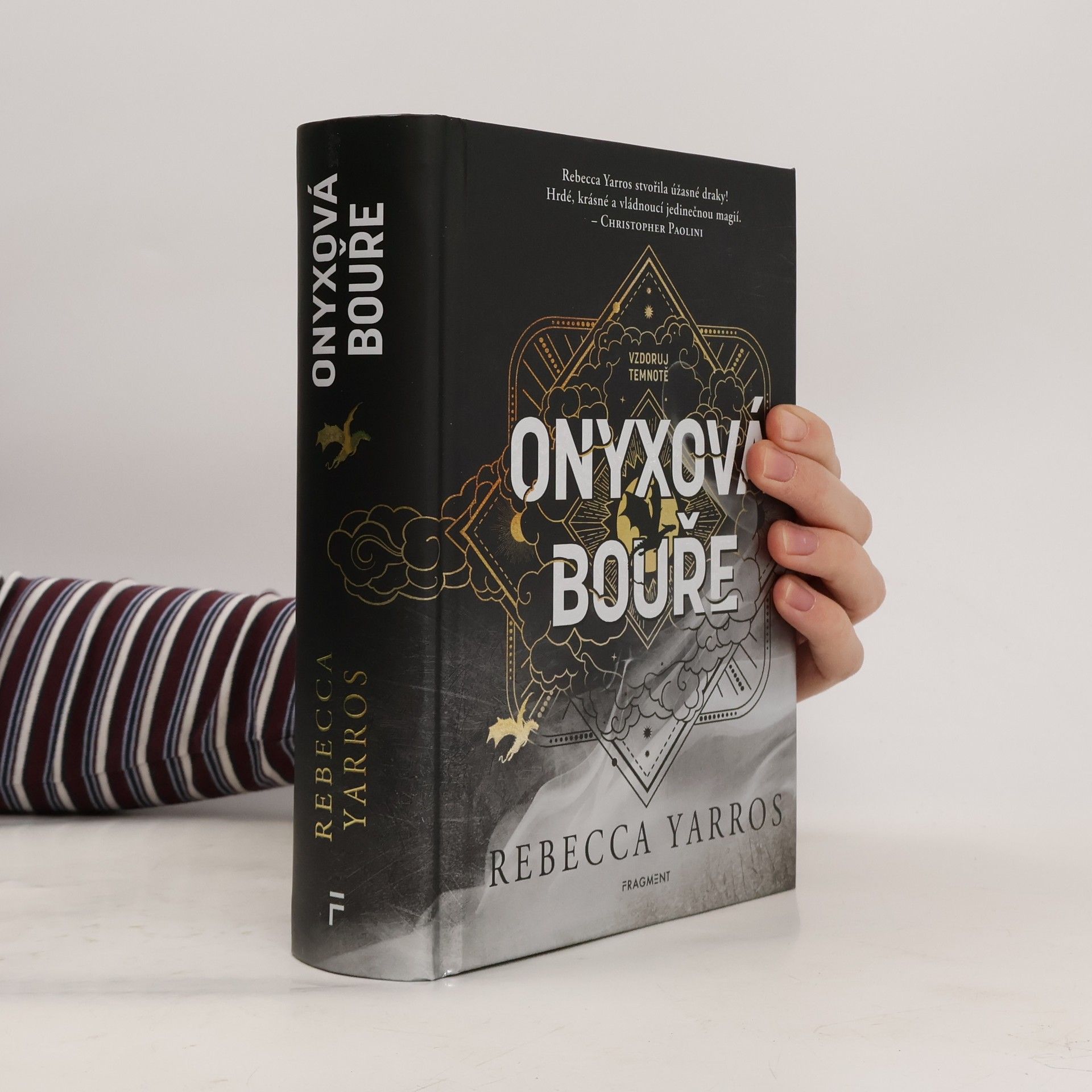 Rebecca Yarros Onyxová bouře