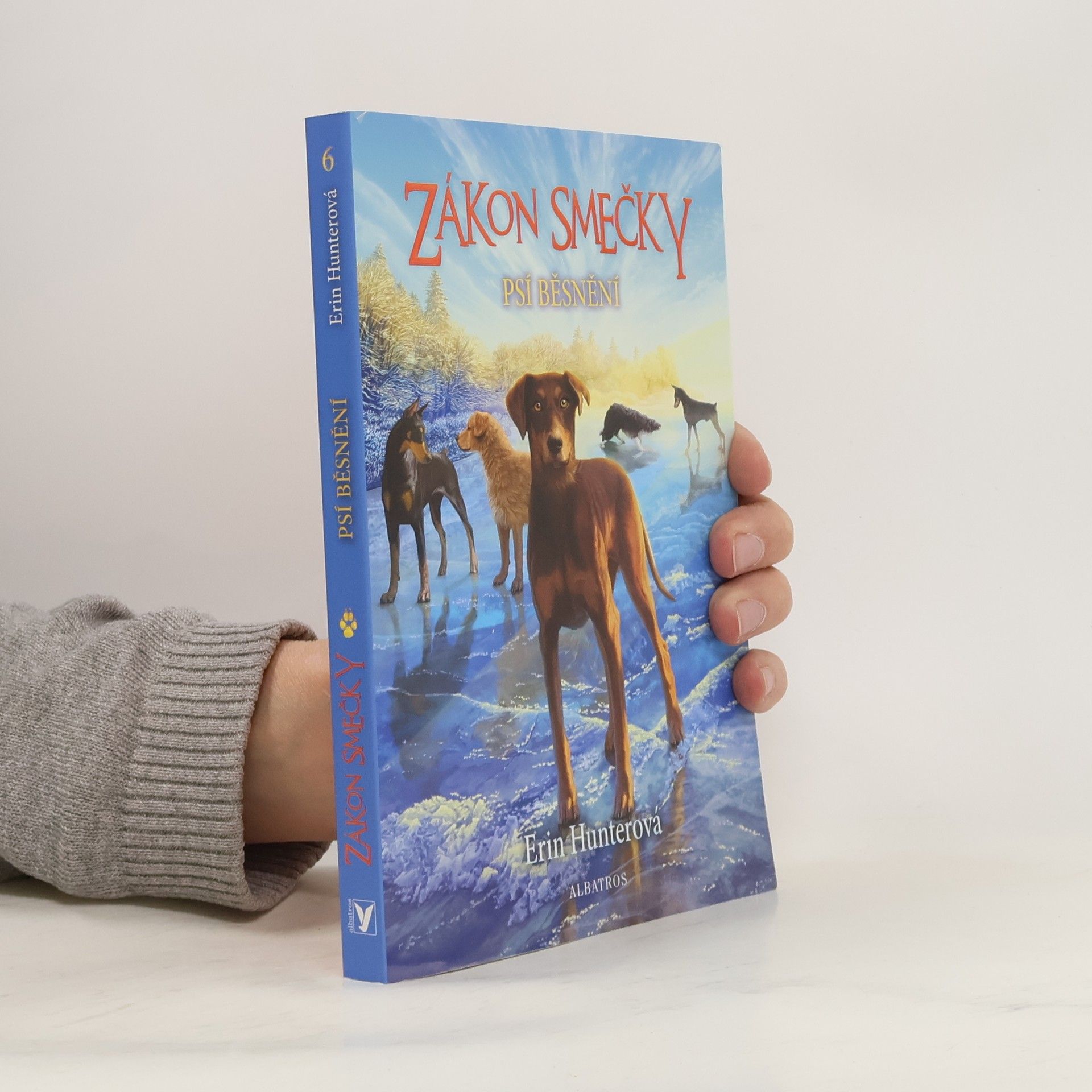 Erin Hunter Psí běsnění. Zákon smečky