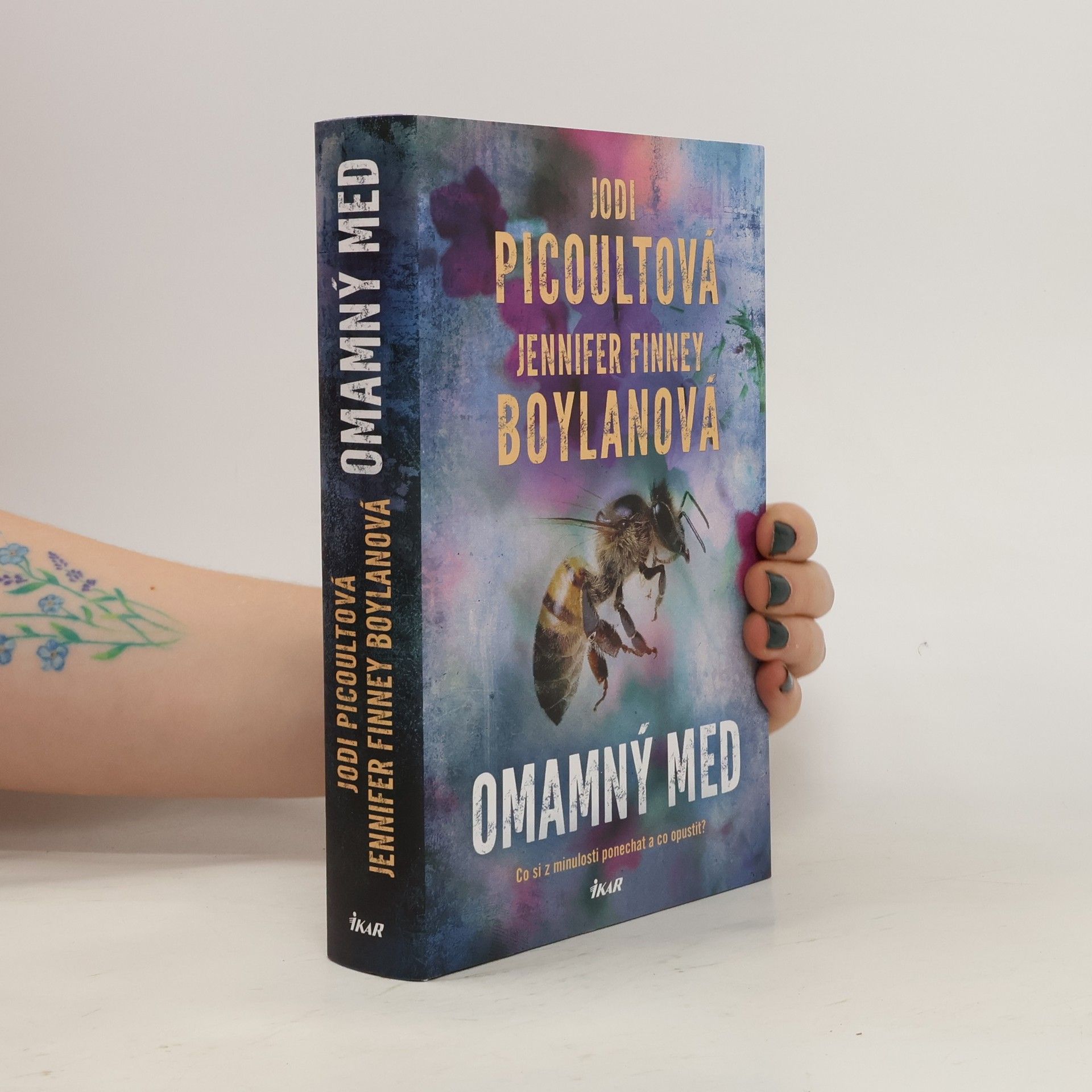 Jodi Picoult Omamný med