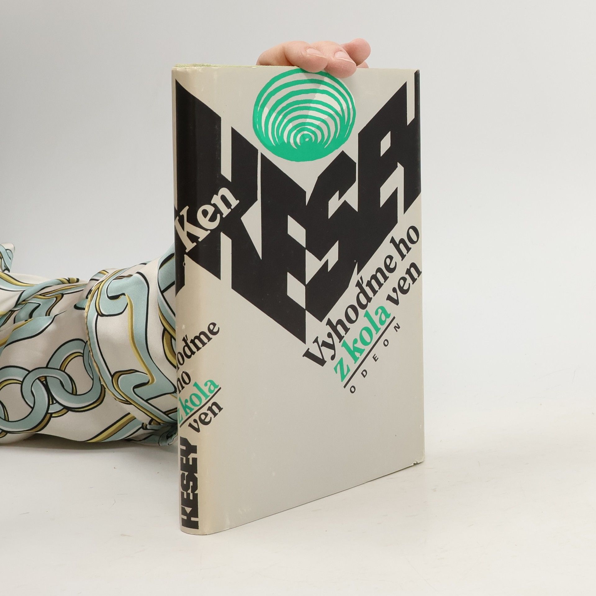 Ken Kesey Vyhoďme ho z kola ven