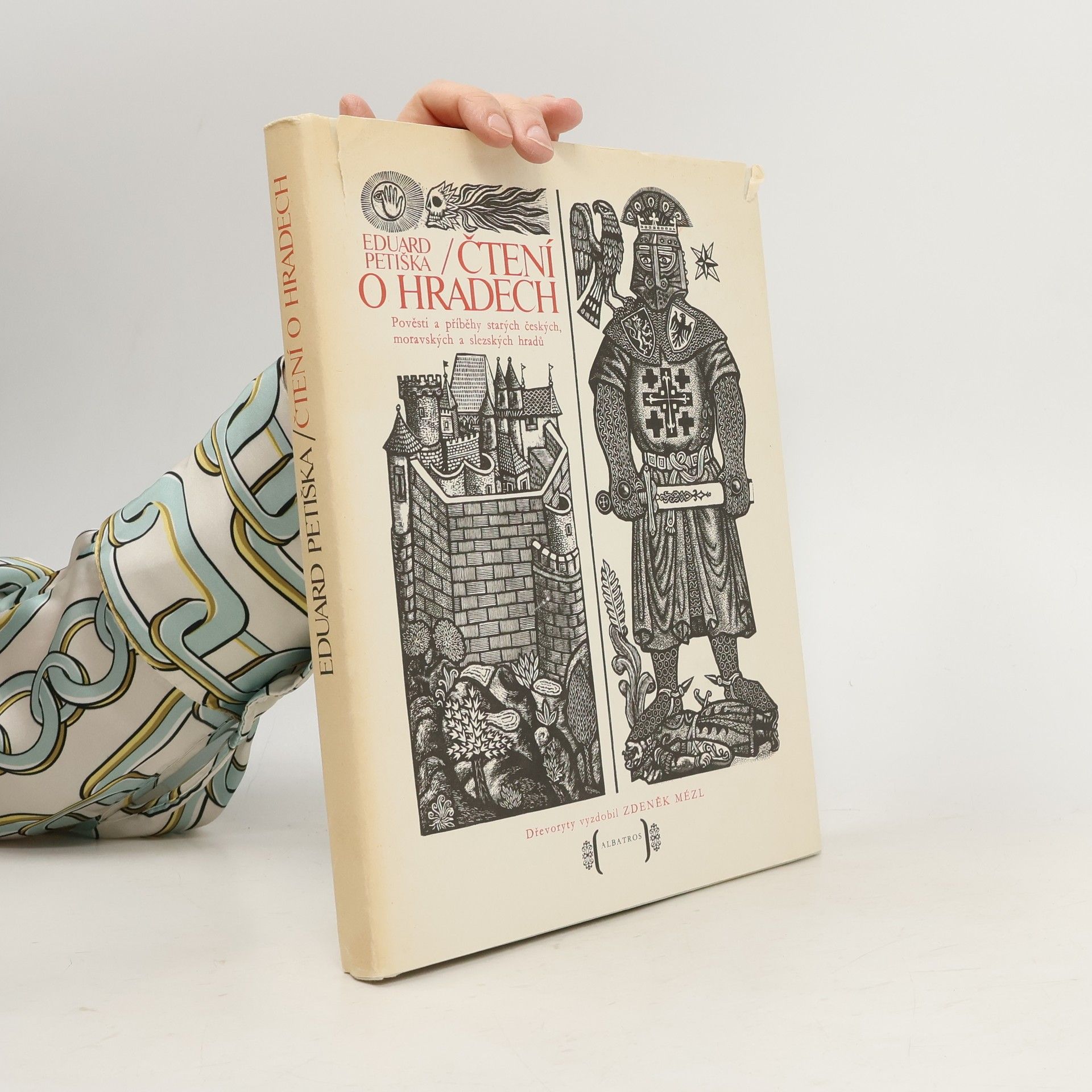 Eduard Petiška Čtení o hradech
