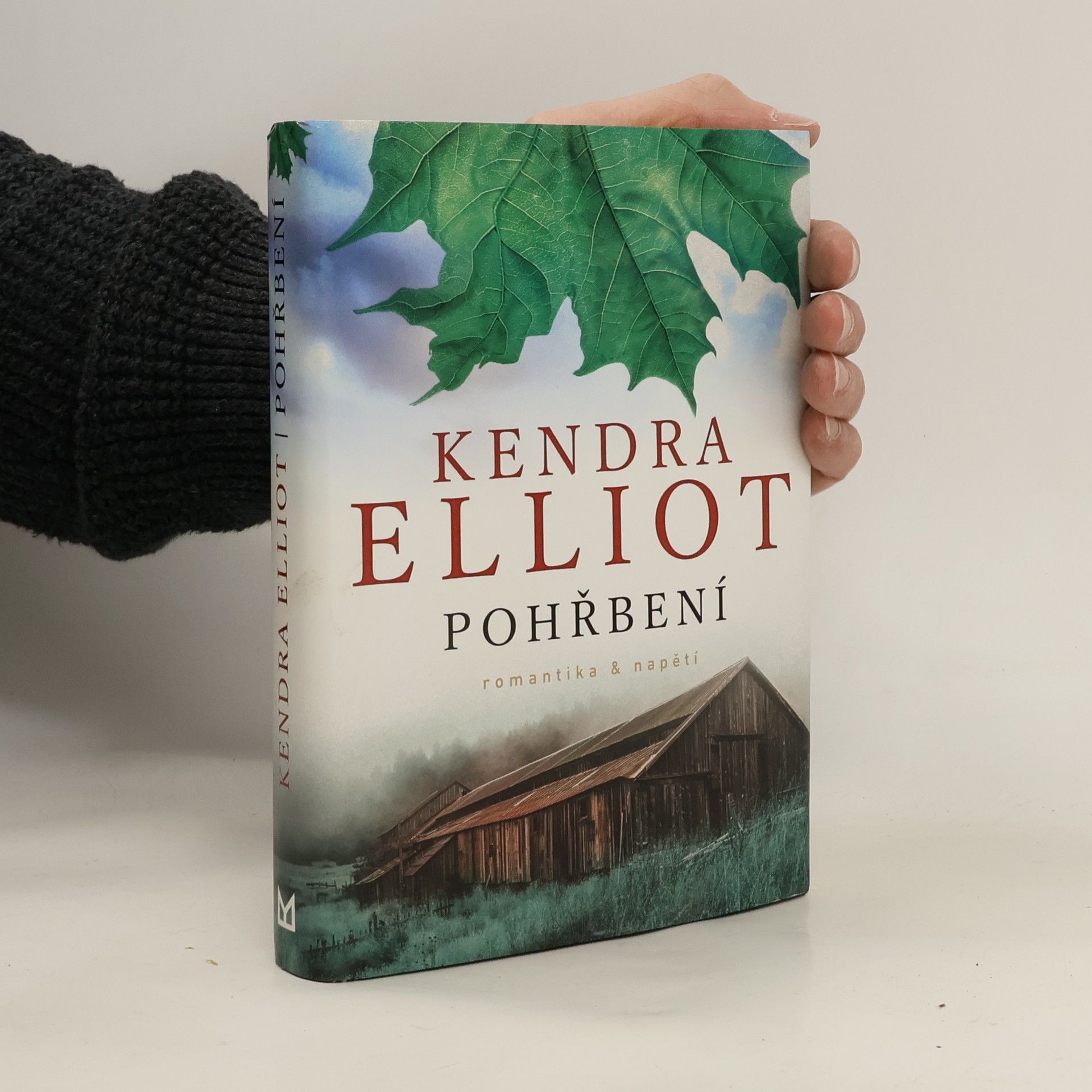 Kendra Elliot Pohřbení