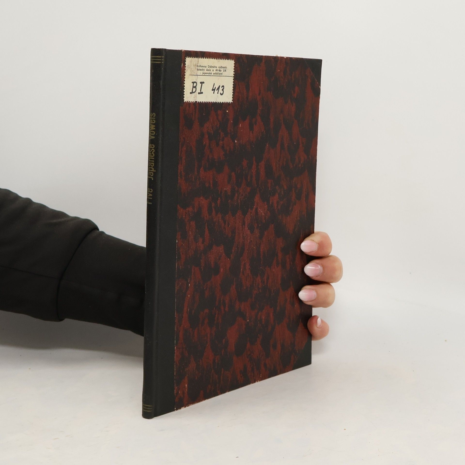 Research into the Characteristics of the Five Japanese Vowels